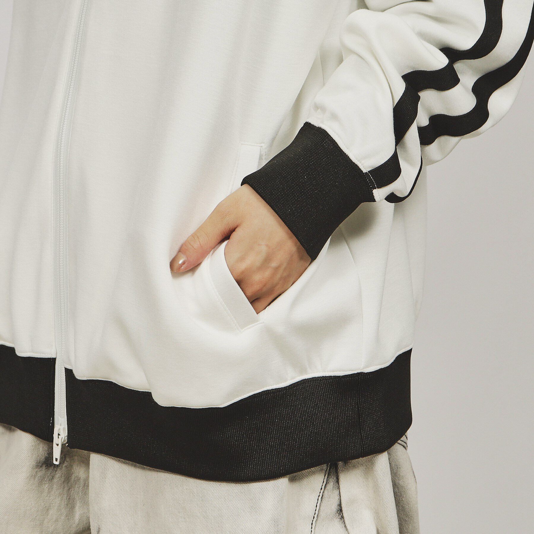 tk.TAKEO KIKUCHI「ルーズシルエットトラックジャケット（セットアップ対応）」|ブルゾン・スタジャン|