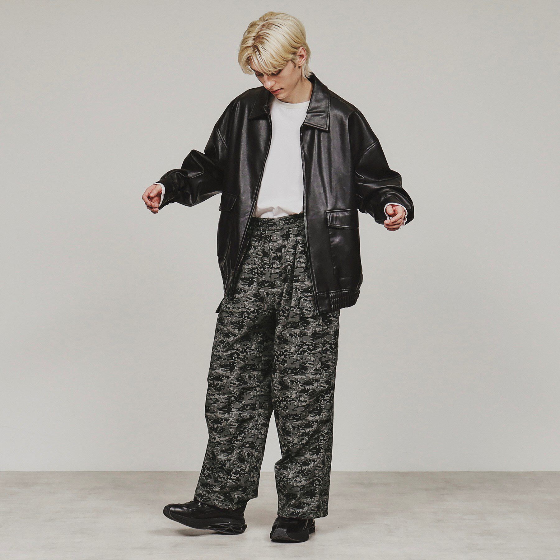 tk.TAKEO KIKUCHI「デジカモプリントワイドカーゴパンツ」|その他|