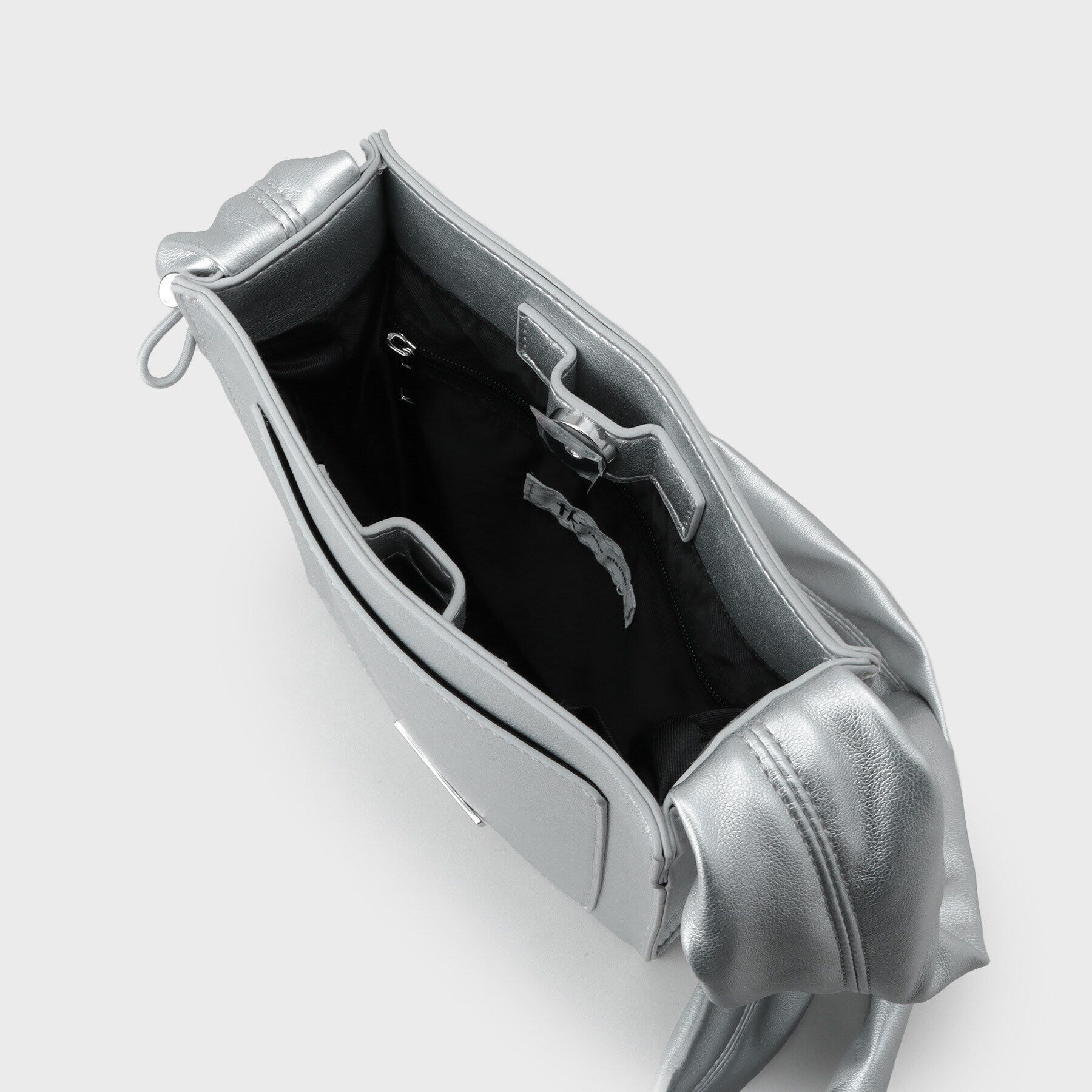 tk.TAKEO KIKUCHI「プレートドロストショルダーバッグ」|ショルダー・メッセンジャー|