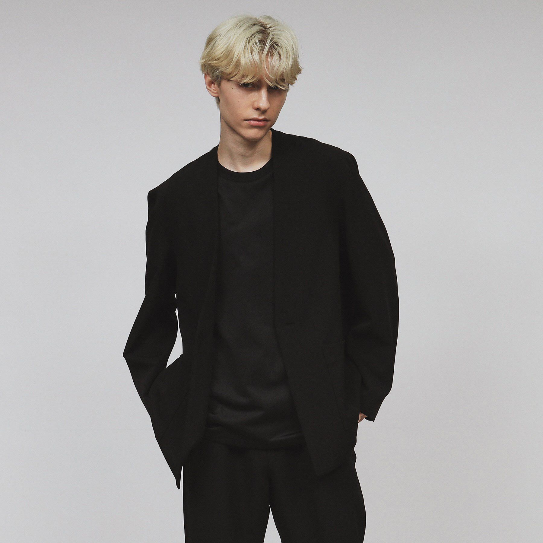 tk.TAKEO KIKUCHI「360度ストレッチノーカラージャケット」|ノーカラージャケット|ブラック(019)