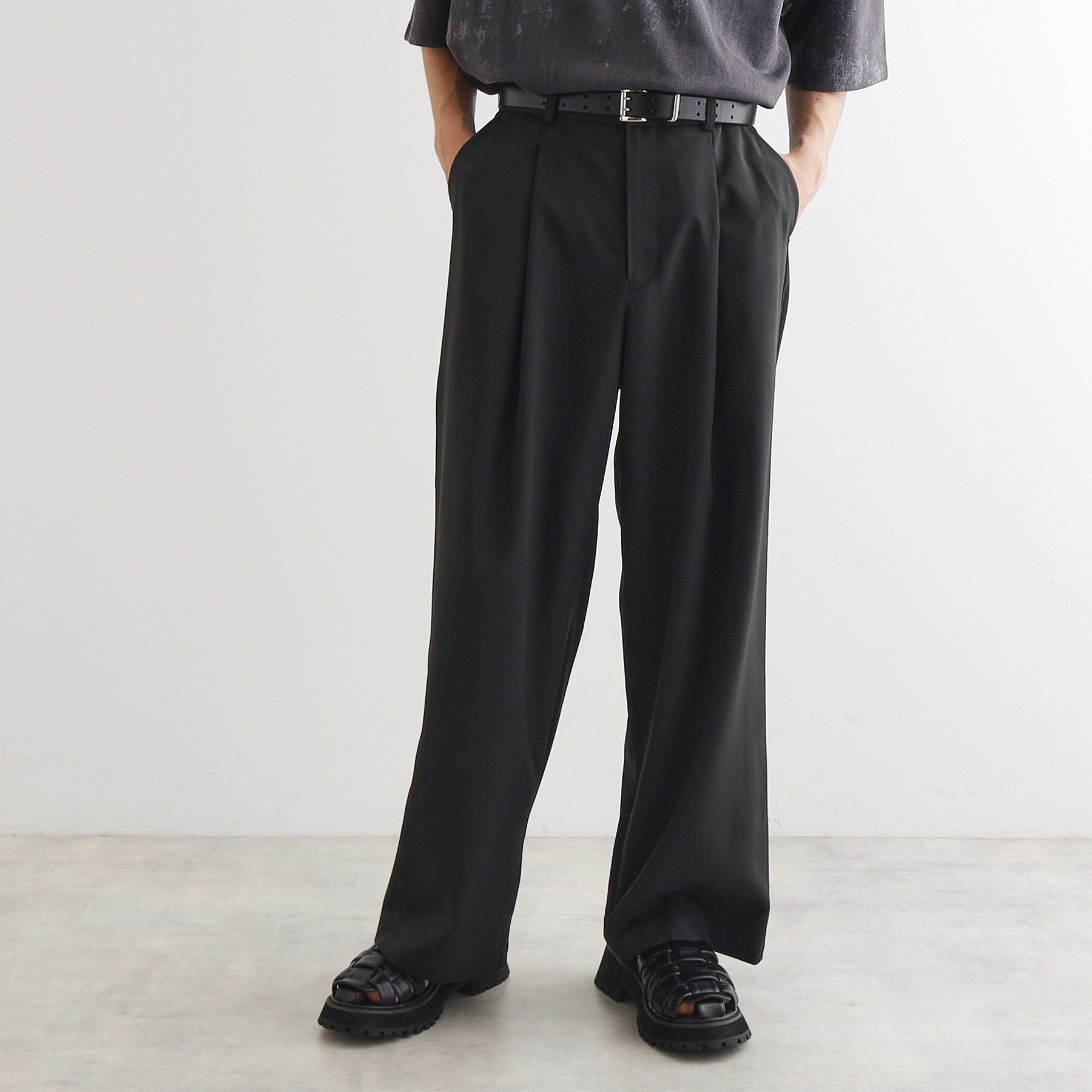 tk.TAKEO KIKUCHI「リネンタッチ バレルスラックス」|その他|