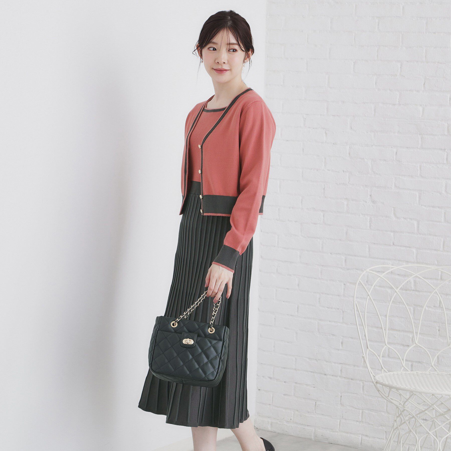 index「《ツインセット》カーディガン&times;バイカラーニットワンピース【洗濯機洗い可】」|ワンピース|ピンク(571)