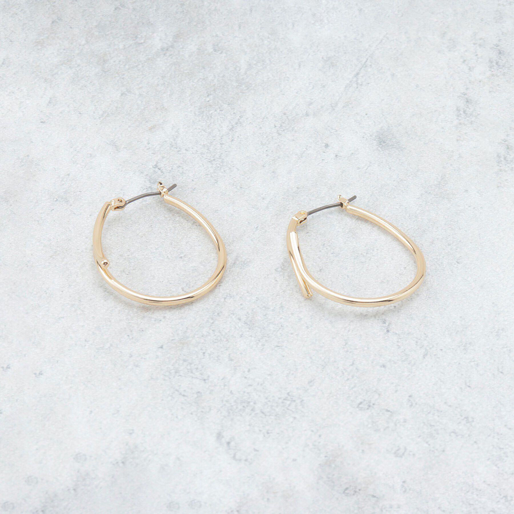 OPAQUE.CLIP「クロスフープフックピアス」|ピアス|ゴールド(007)