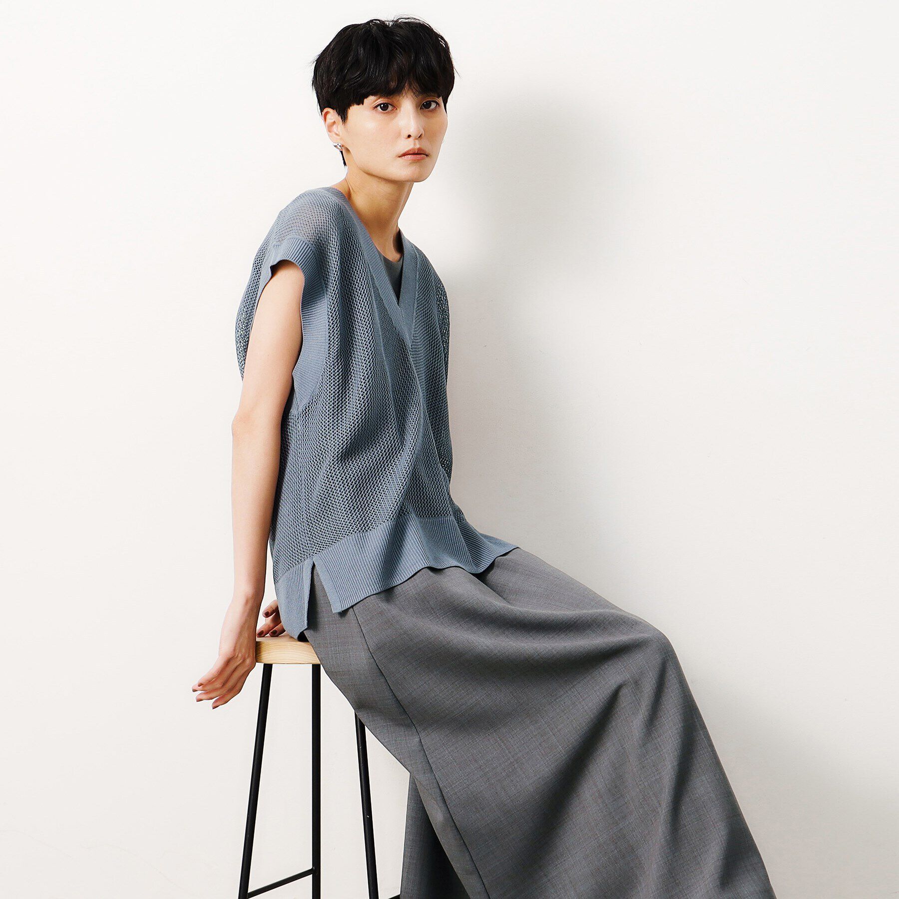 OPAQUE.CLIP「【ツインセット】メッシュニット&times;ノースリーブワンピース【洗濯機洗い可】」|ワンピース|チャコールグレー(0