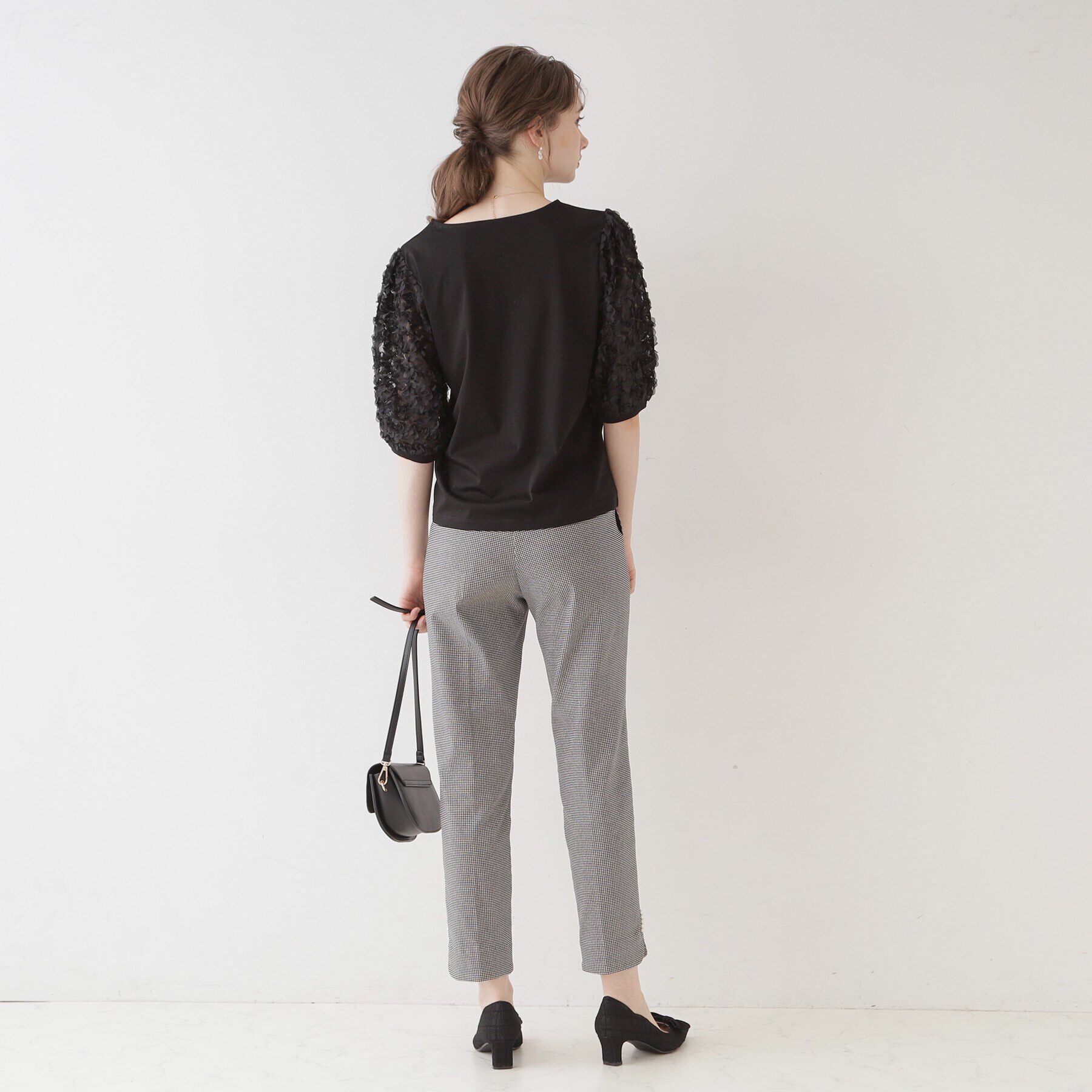 Couture broach「【二の腕カバー】シフォンエンブロチュール袖カットソー」|Tシャツ・カットソー|