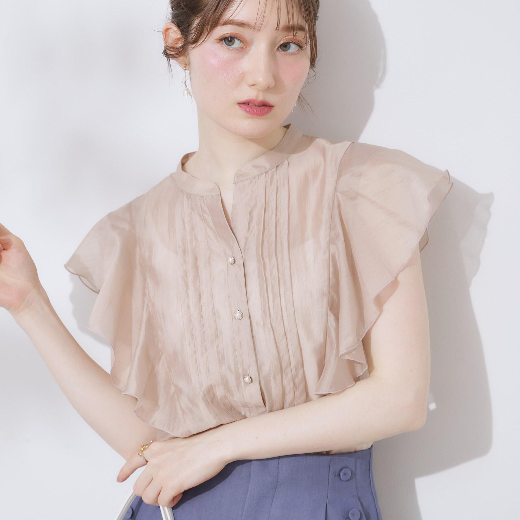Couture broach「【洗える・オシャレな透け感】タックデザインフレア袖シアーブラウス」|シャツ・ブラウス|