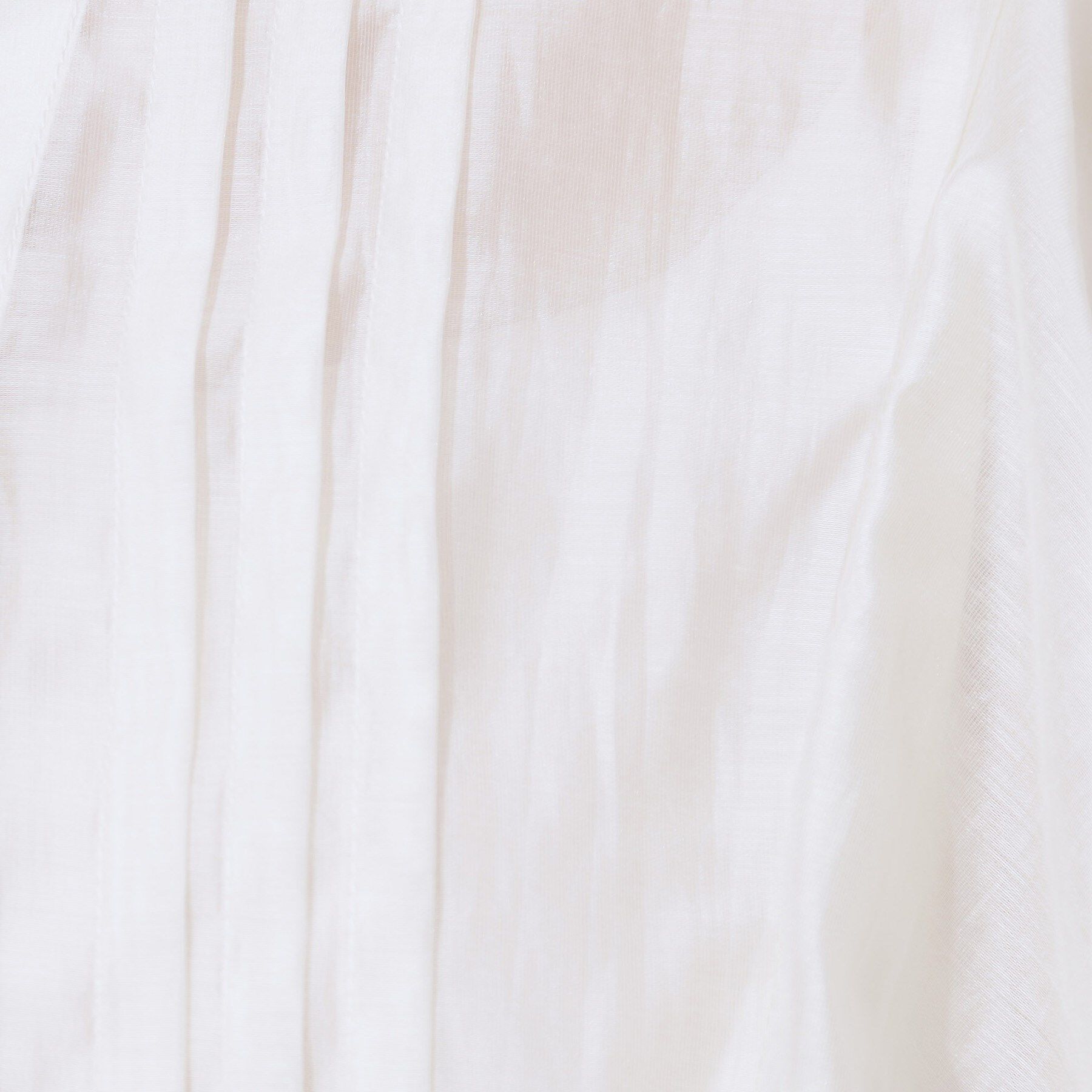 Couture broach「【洗える・オシャレな透け感】タックデザインフレア袖シアーブラウス」|シャツ・ブラウス|