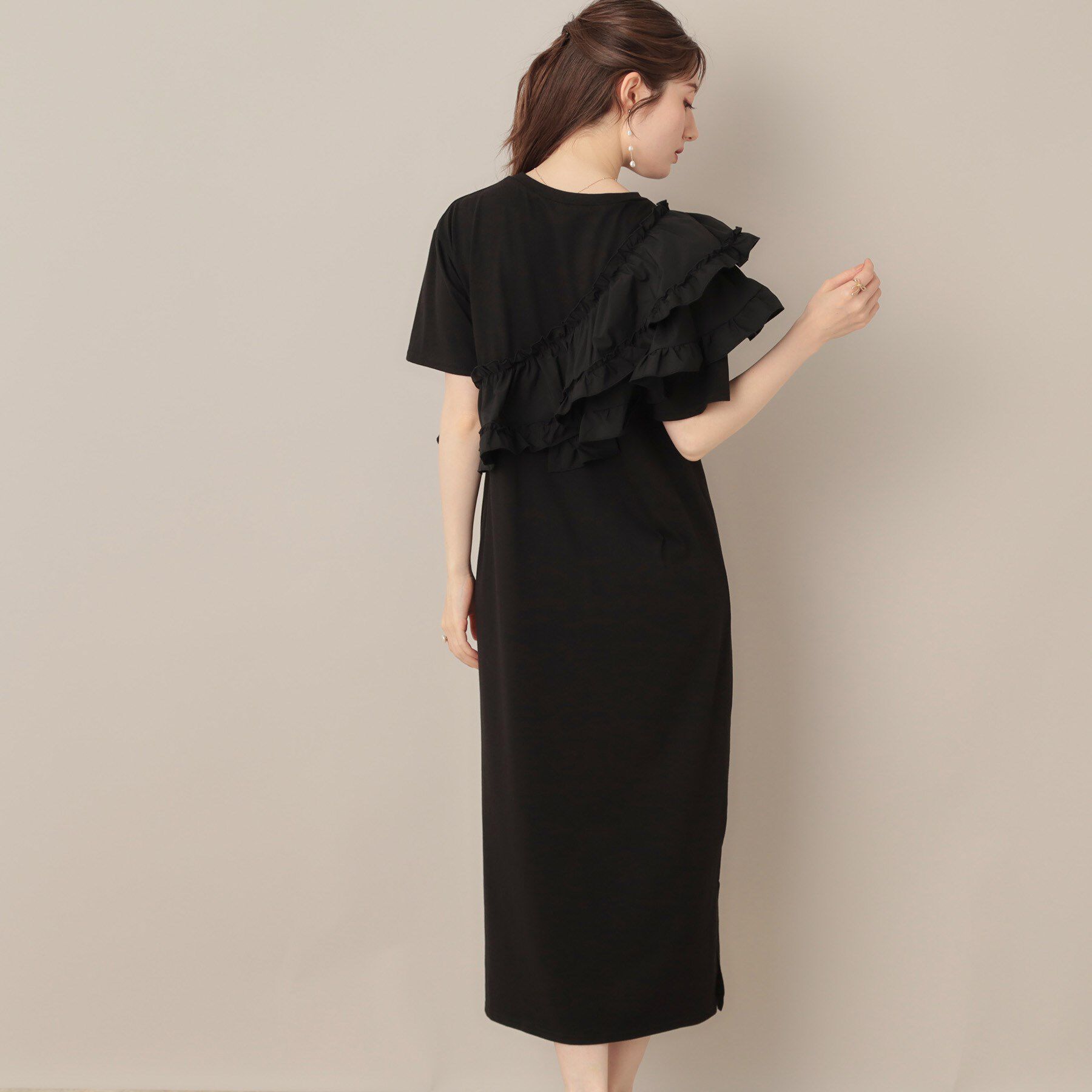 Couture broach「アシメフリルTシャツワンピース」|ワンピース|