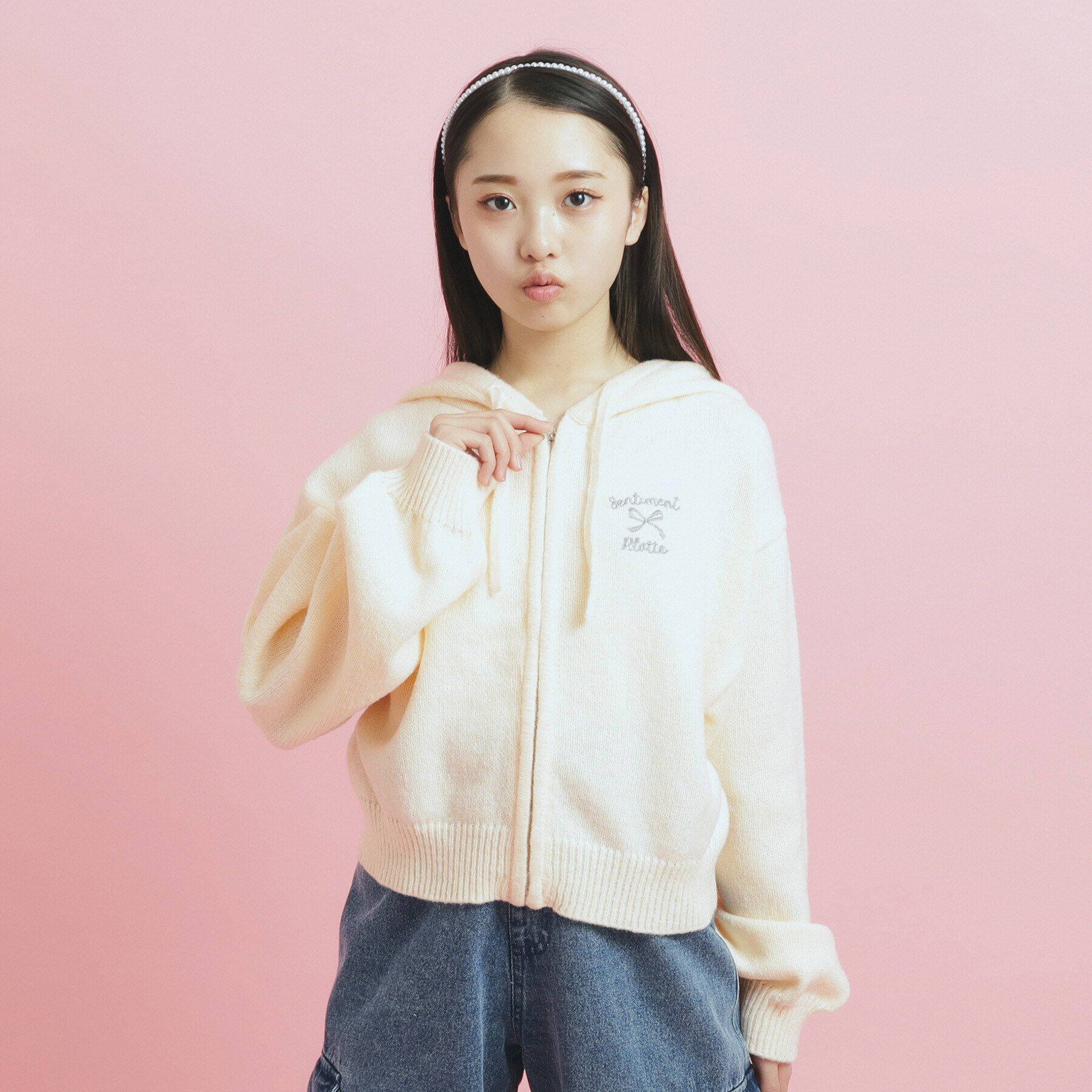 PINK-latte「クロップドリボン刺繍パーカ」|パーカー|オフホワイト(003