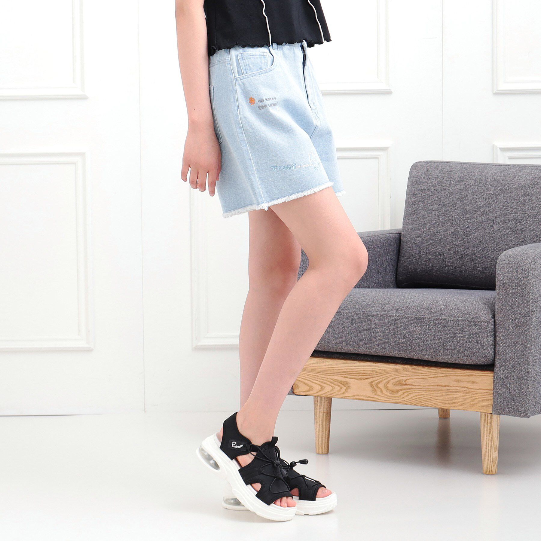 PINK-latte「らくがき刺繍フリンジショートパンツ」|キュロット|