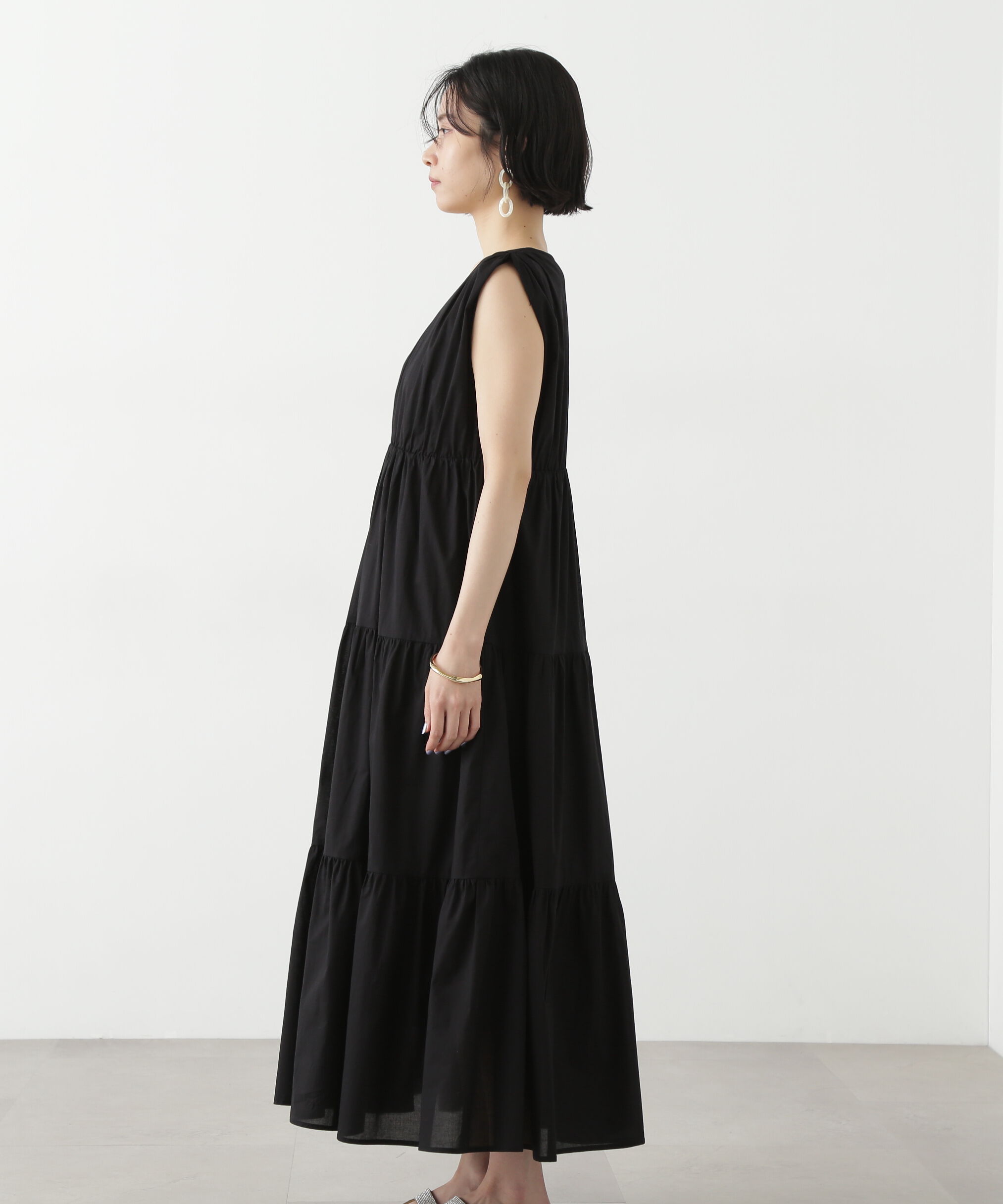  「コットンVネックティアードワンピース」|ワンピース|