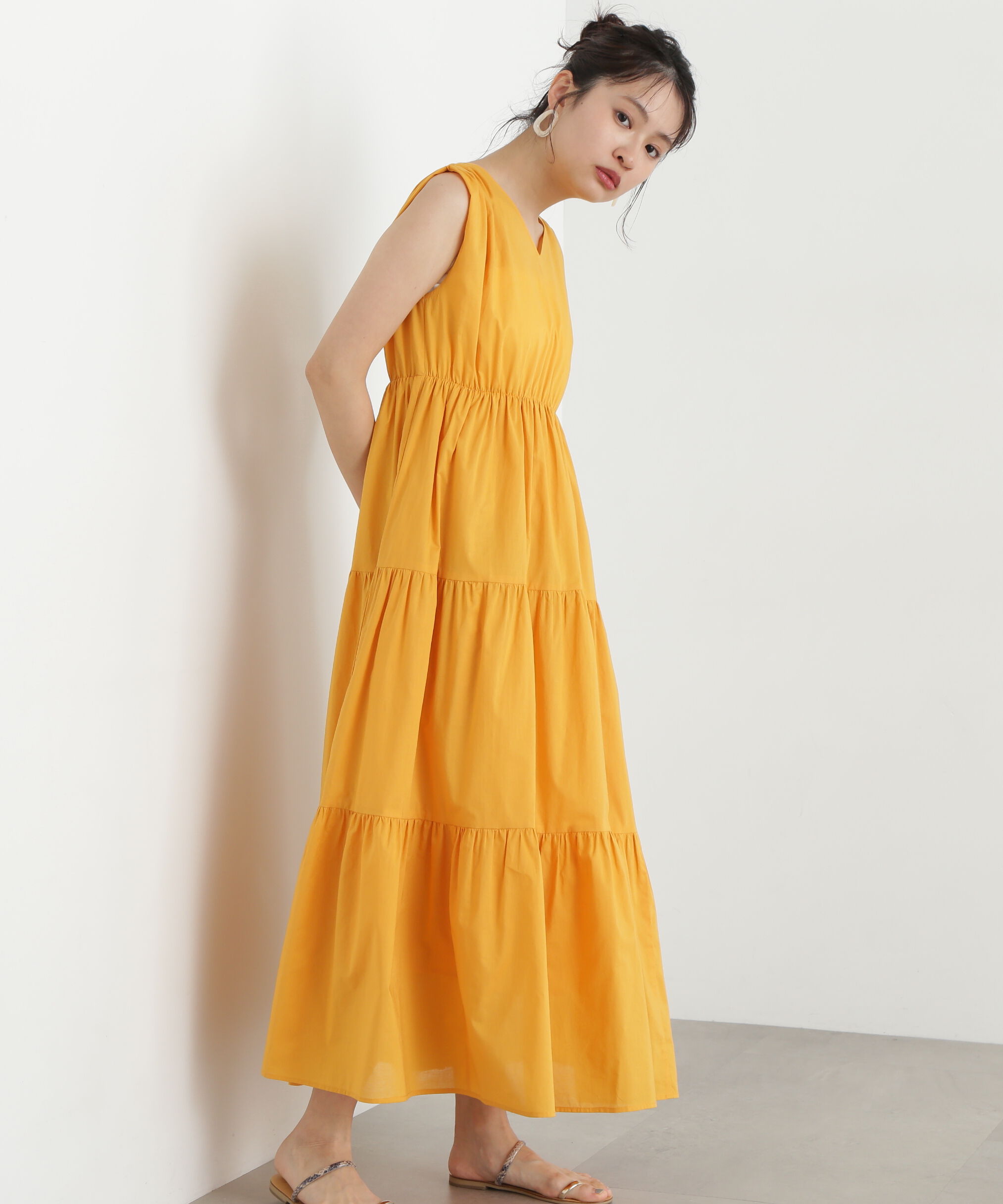  「コットンVネックティアードワンピース」|ワンピース|
