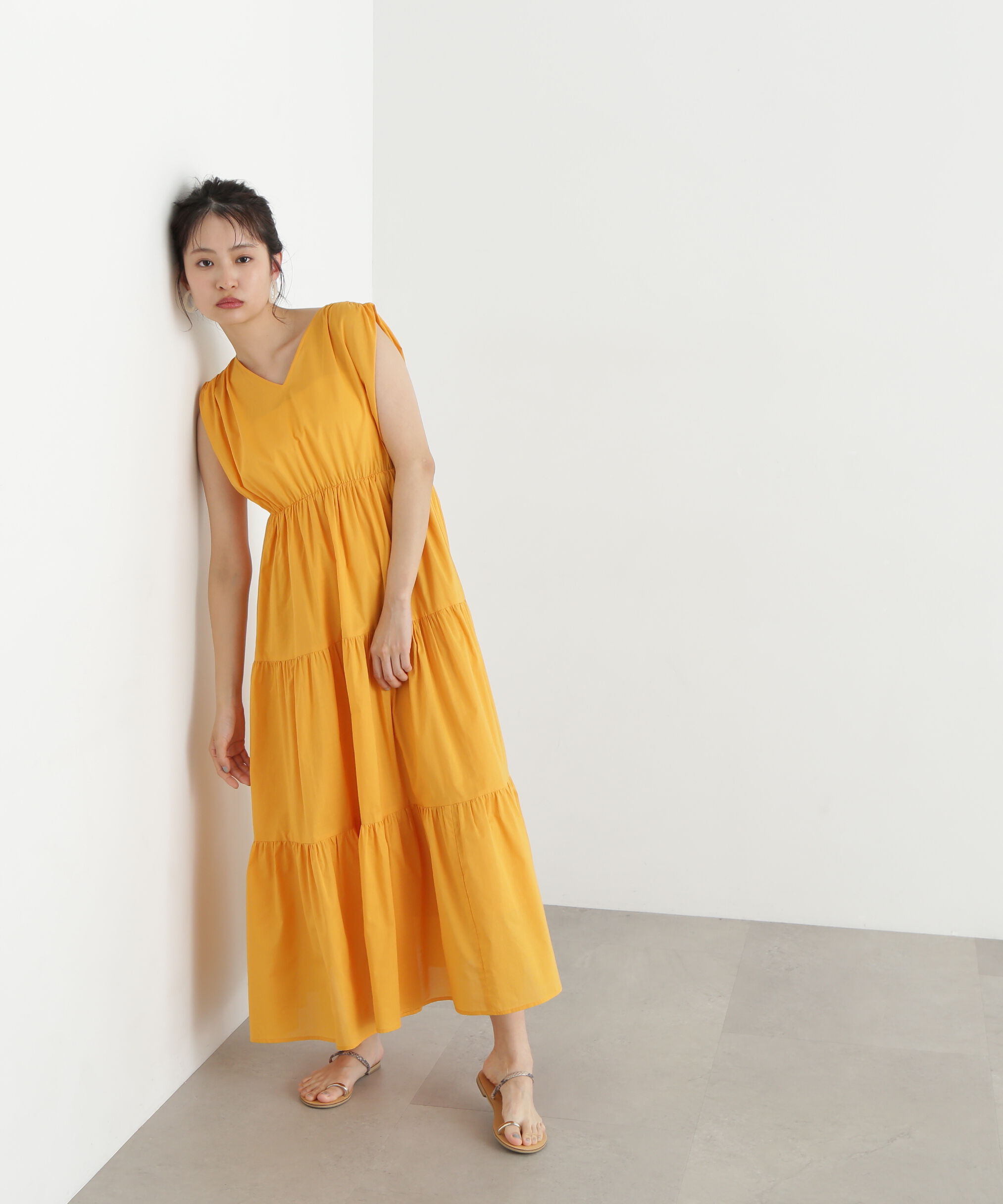  「コットンVネックティアードワンピース」|ワンピース|