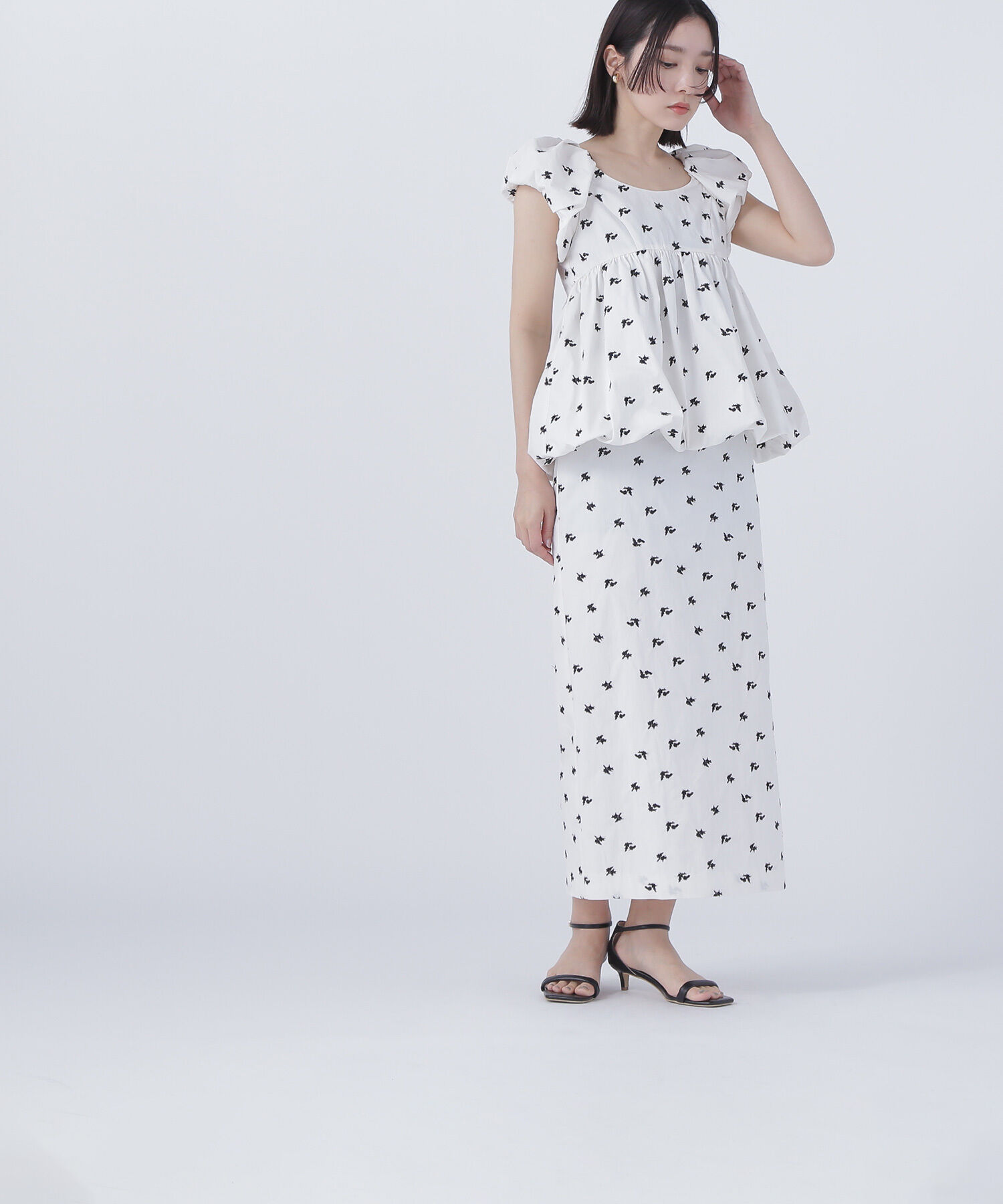  「エンブロイダリーシリーズ ナロースカート」|スカート|