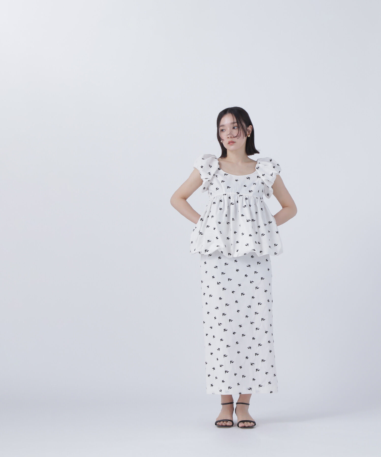  「エンブロイダリーシリーズ ナロースカート」|スカート|