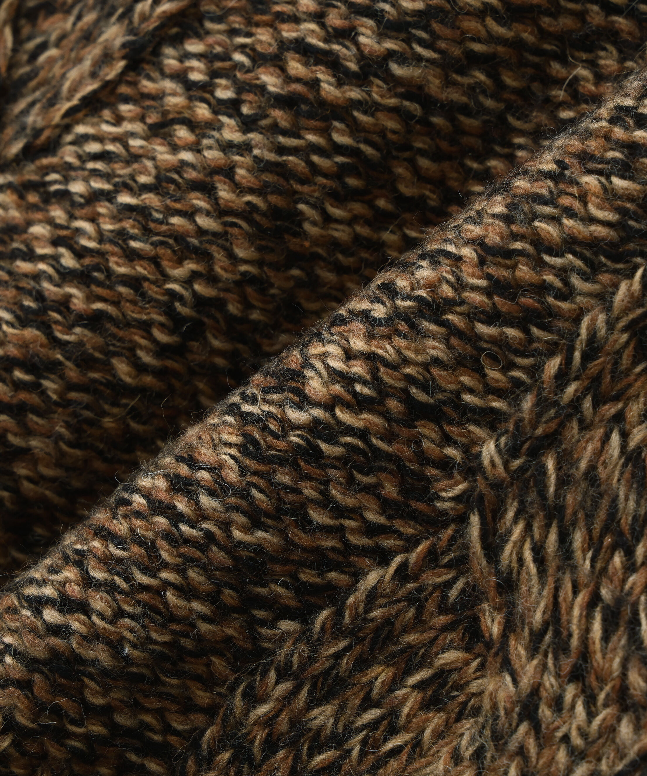  「Vネックケーブルニット」|ニット・セーター|