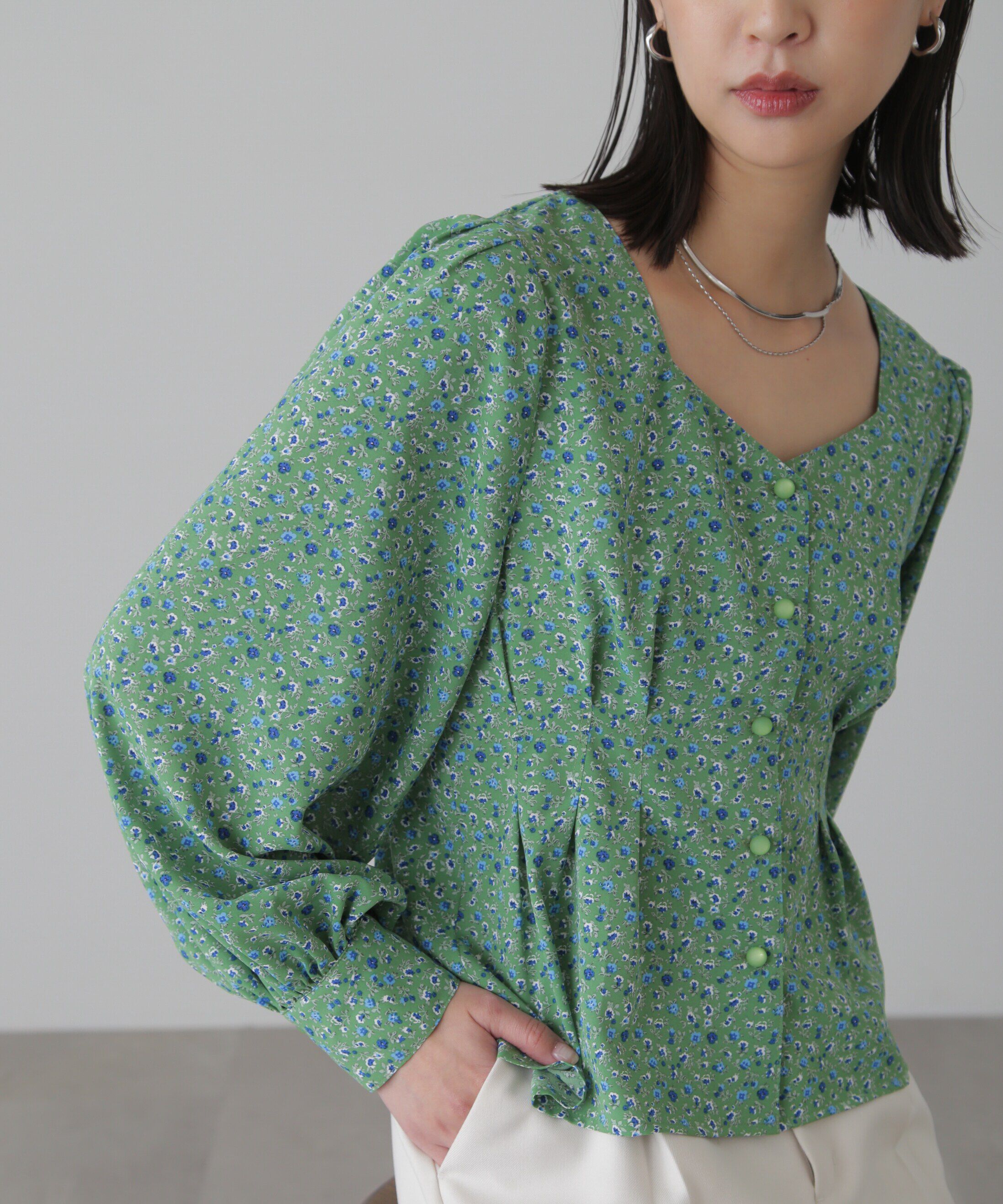  「ウエストタック花柄ブラウス」|シャツ・ブラウス|グリーンベー 1