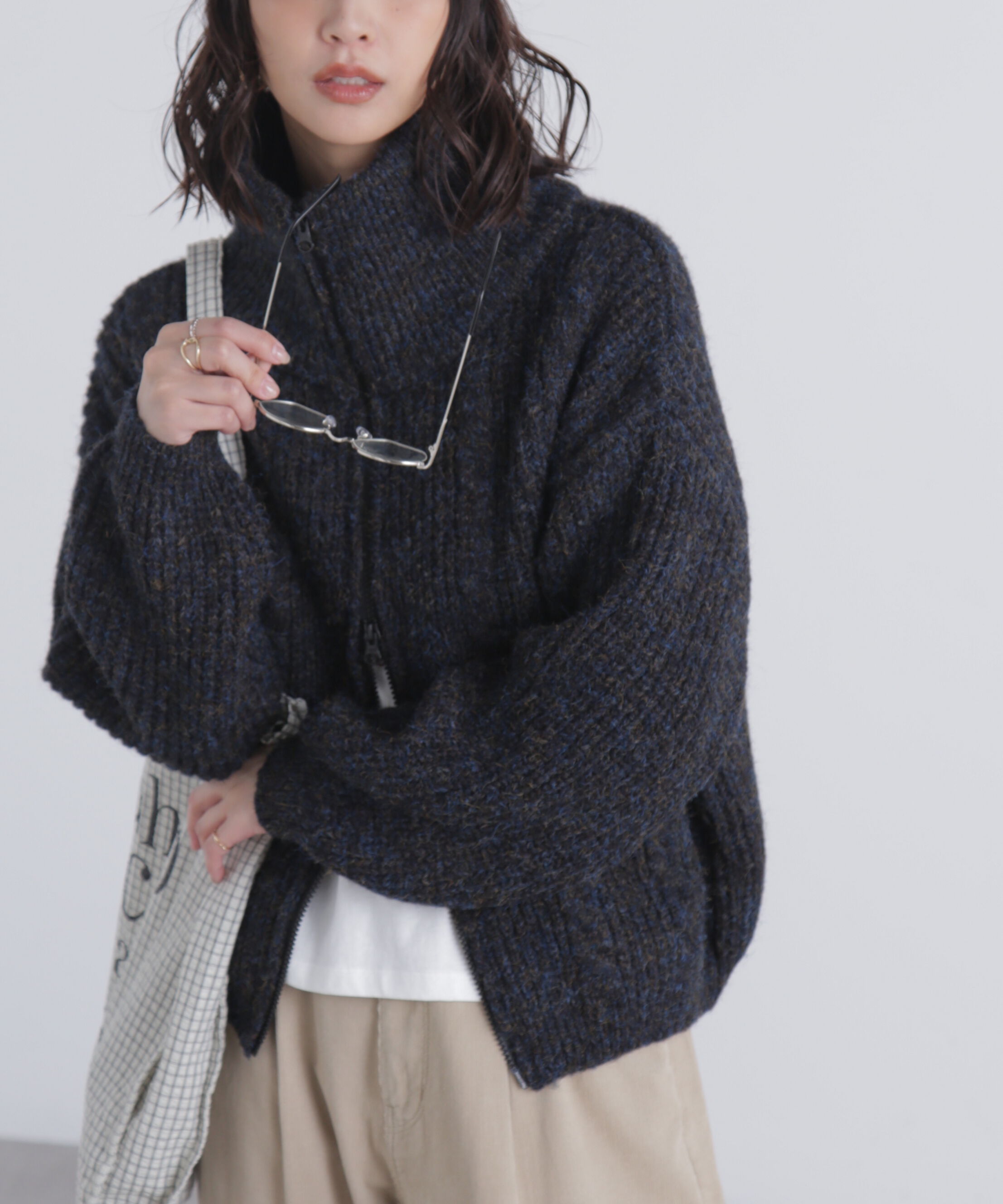  「スタンドネックショート丈ジップニットブルゾン」|ブルゾン・スタジャン|