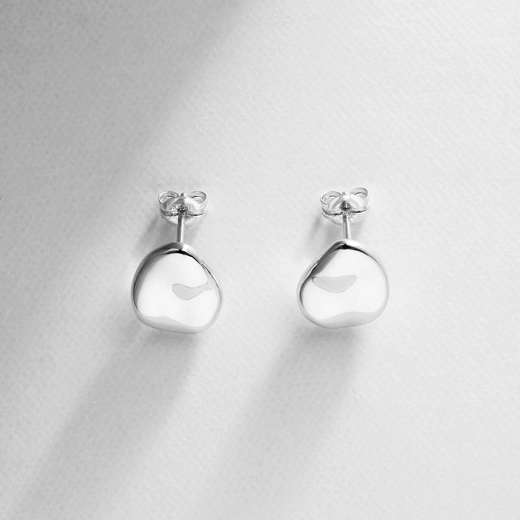 COCOSHNIK ONKITSCH「シルバー ニュアンスピアス ドロップ」|ピアス|