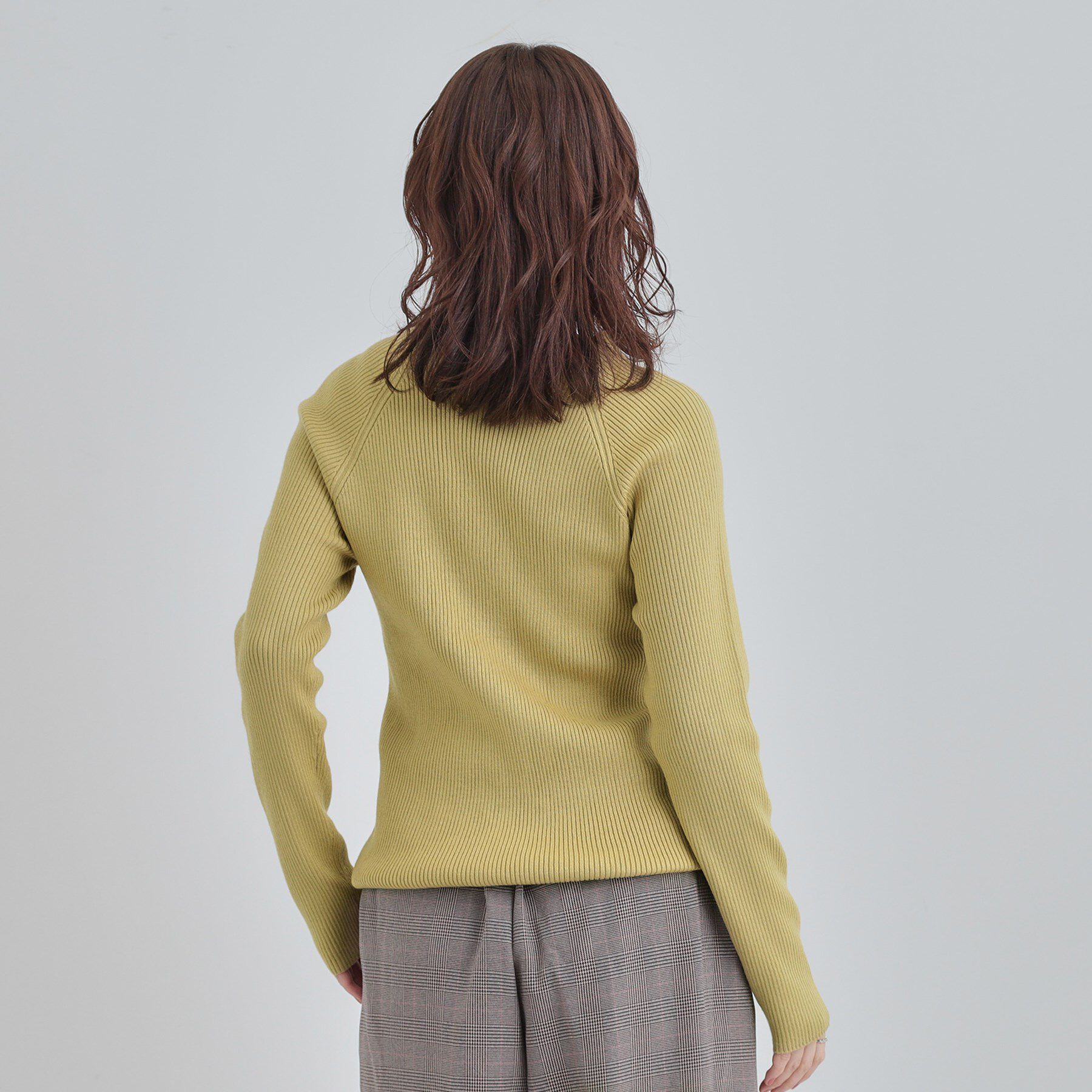 SHOO･LA･RUE「【絶妙なゆるピタ/洗濯機可】ちくちくしにくい リブハイネックやわらかニット」|ニット・セーター|