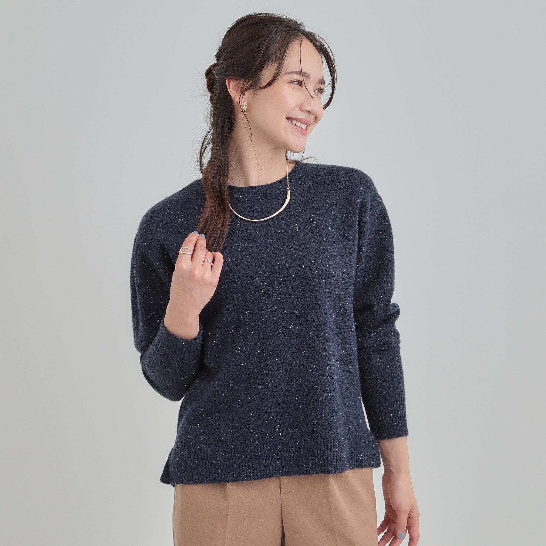 SHOO･LA･RUE「【S－LL/洗濯機可】キラキラ光るラメが上品　クルーネックニット」|ニット・セーター|
