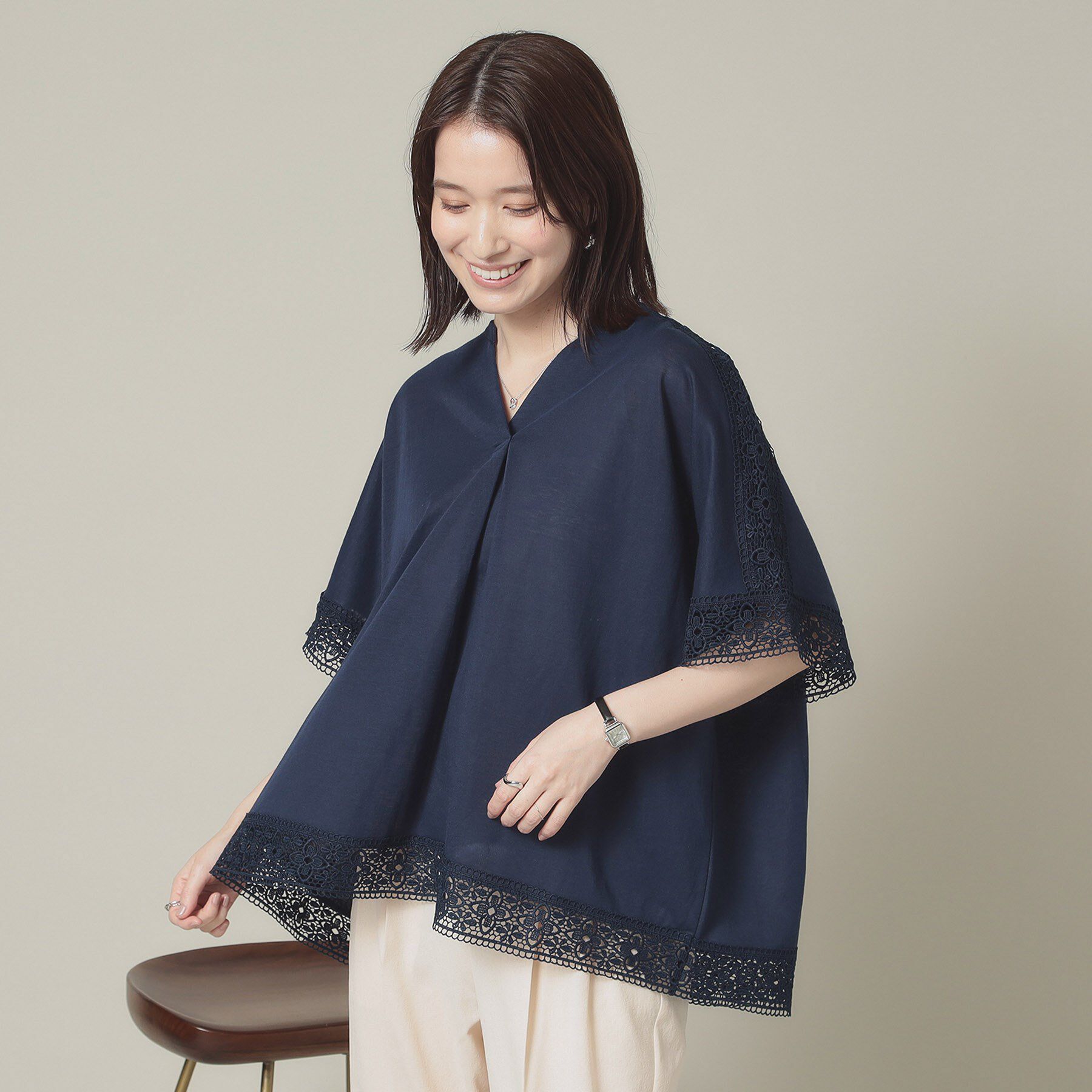ITS&rsquo;DEMO「【手洗い可】レーススキッパーブラウス」|シャツ・ブラウス|ネイビー(094)