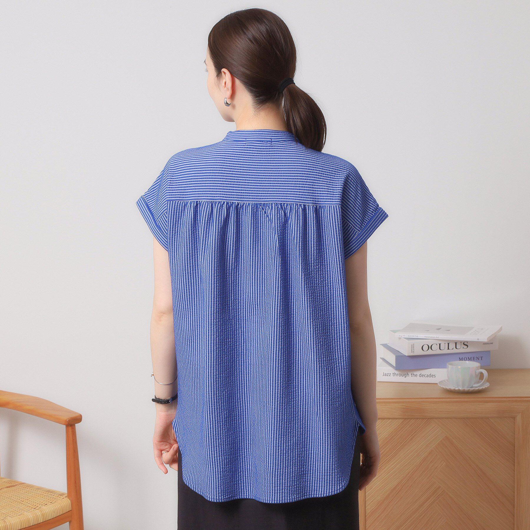 ITS&rsquo;DEMO「【洗濯機OK／洗濯後しわになりにくい】カットサッカー前開きプルオーバー」|シャツ・ブラウス|