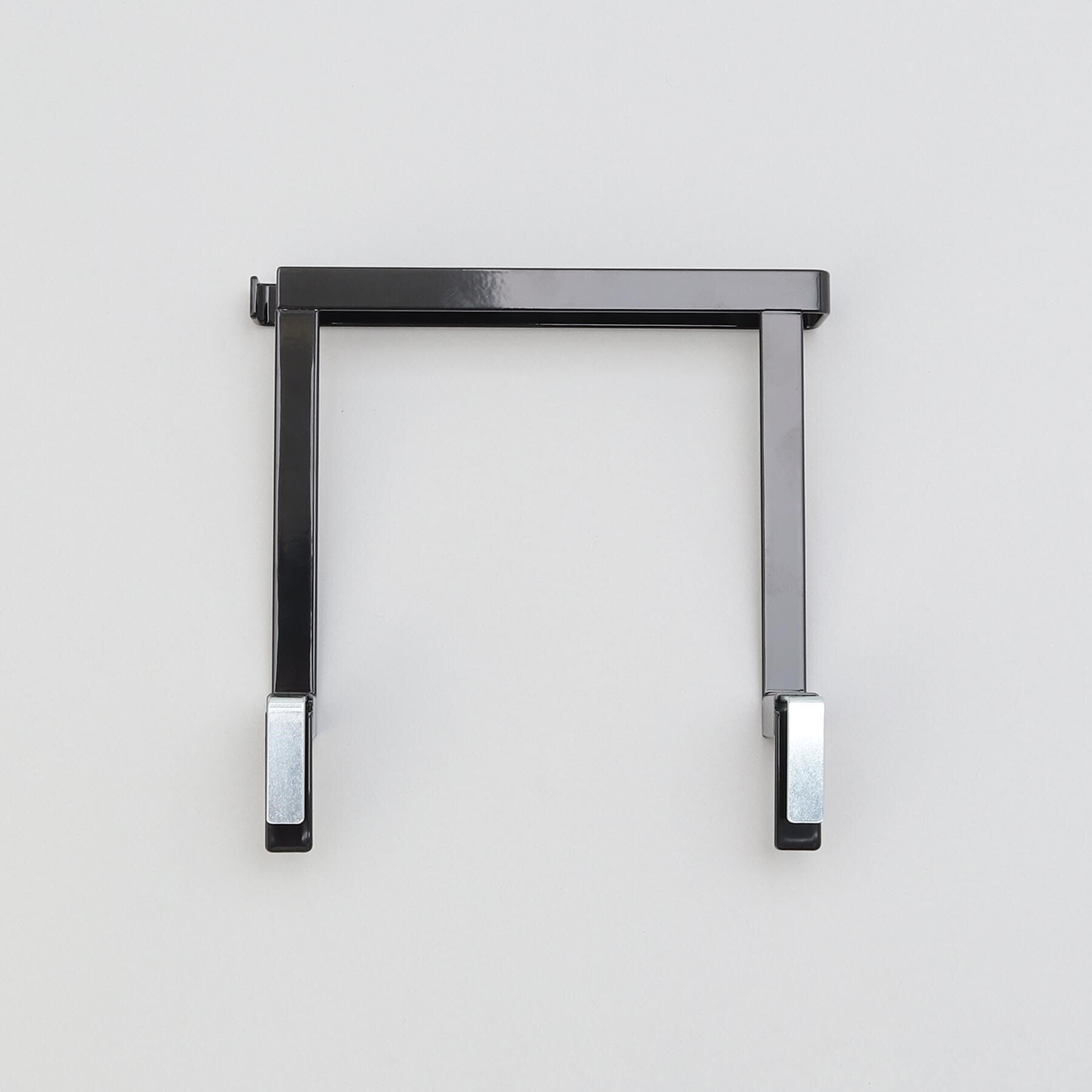 212 KITCHEN STORE「キッチンシンク下収納扉タオルハンガーH15 BK　 山崎実業 ＜tower タワー＞」|食器・キッチングッズ|