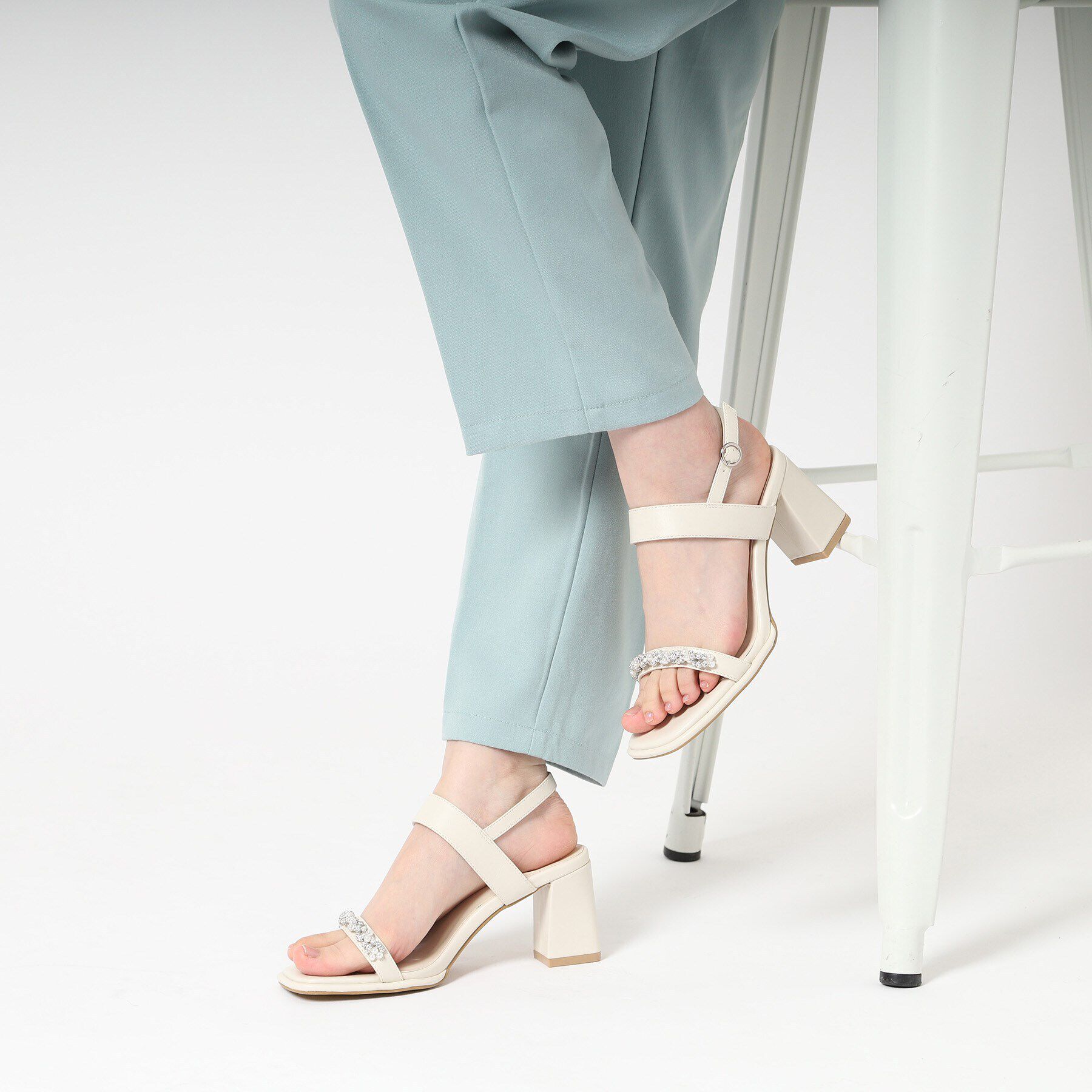 ESPERANZA「キラキラスクエアトゥサンダル 24SS」|サンダル|