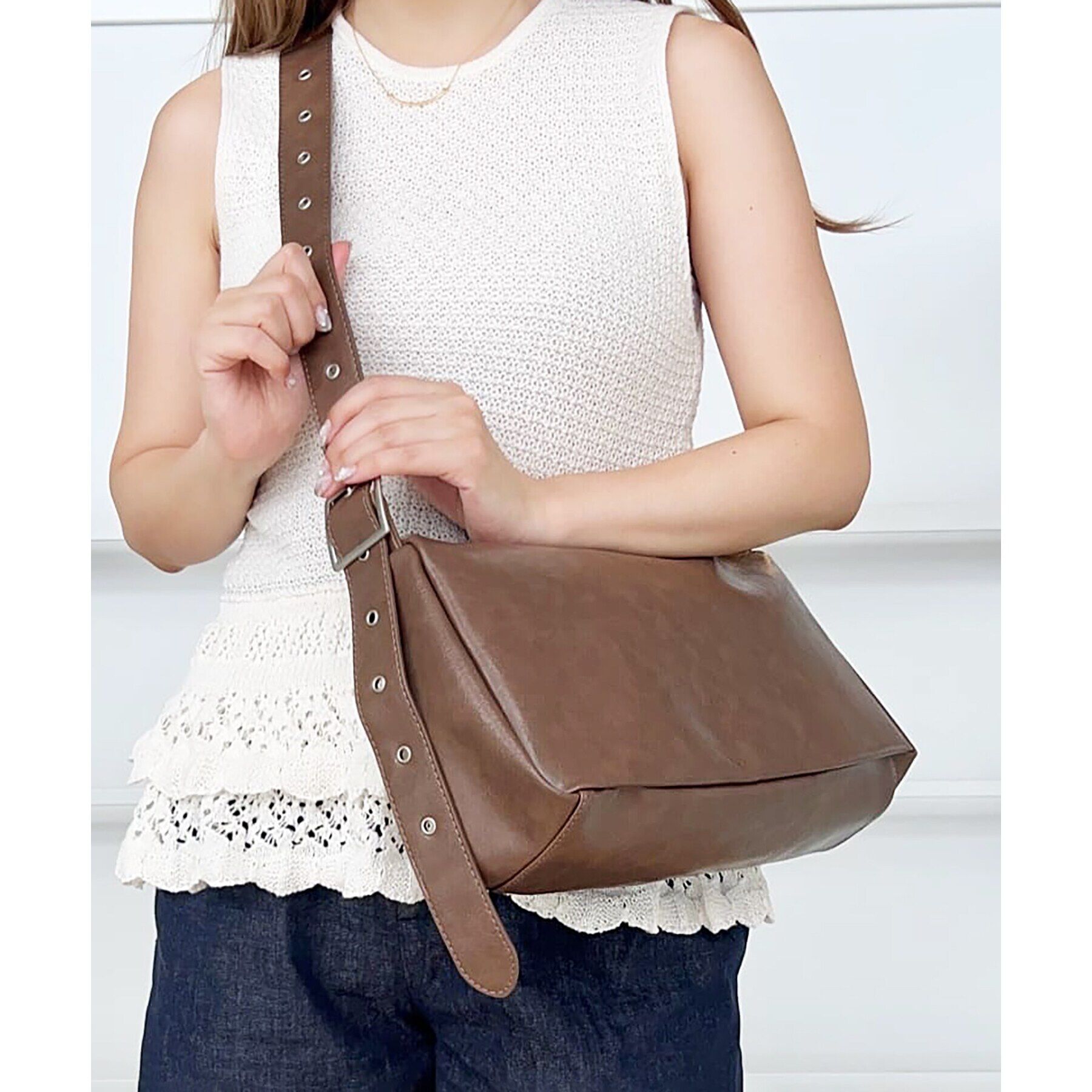 Ober Tashe「バックルショルダーバッグ」|ショルダー・メッセンジャー|