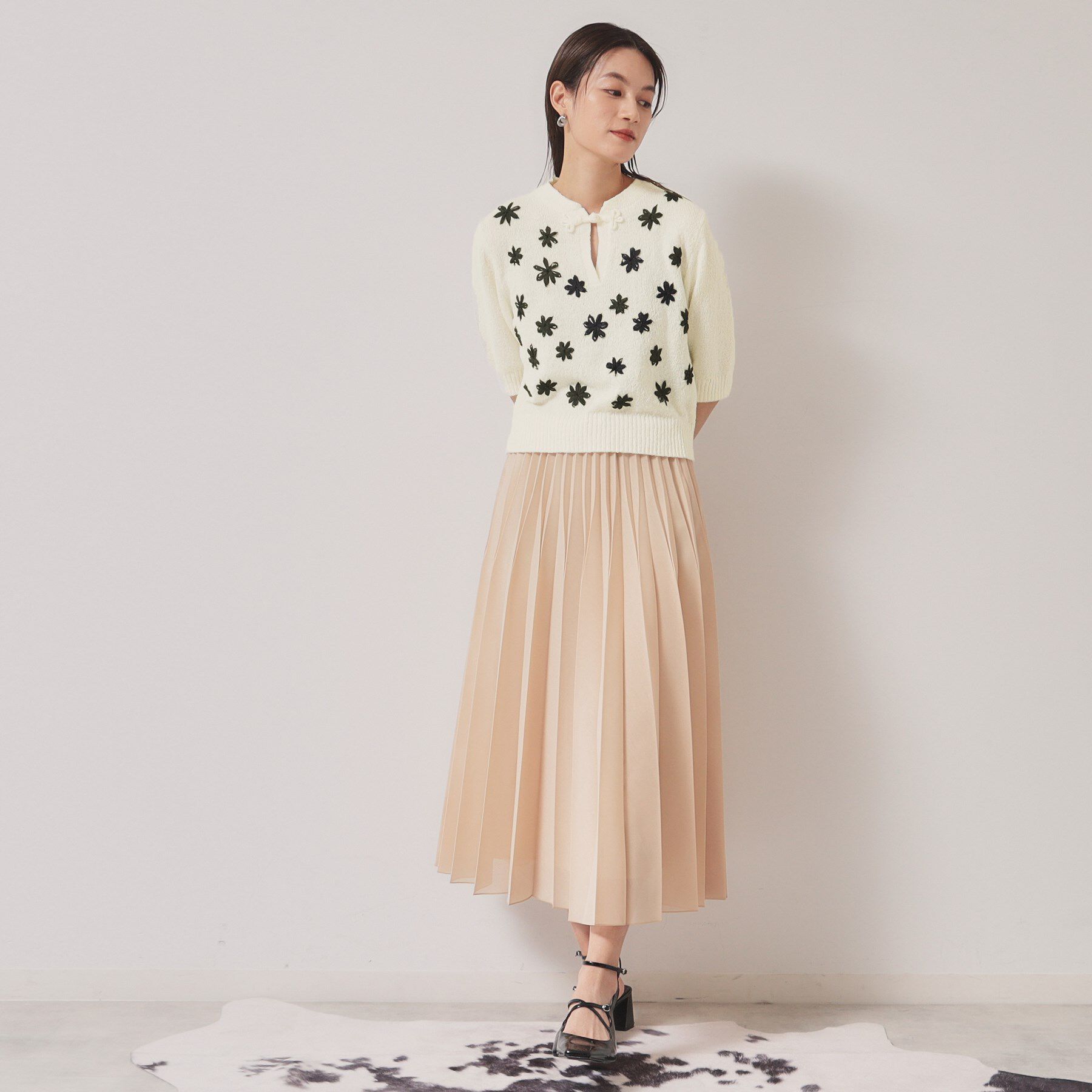 SunaUna「【手刺繍／花モチーフ】チャイナカラーニット」|ニット・セーター|