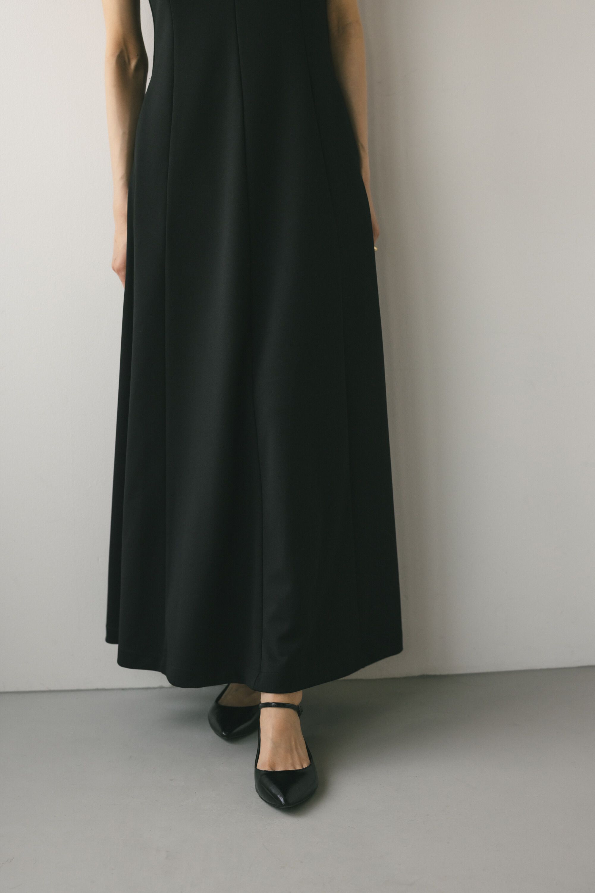 STYLEMIXER「バックオープンショルダーカットワンピース」|ワンピース|