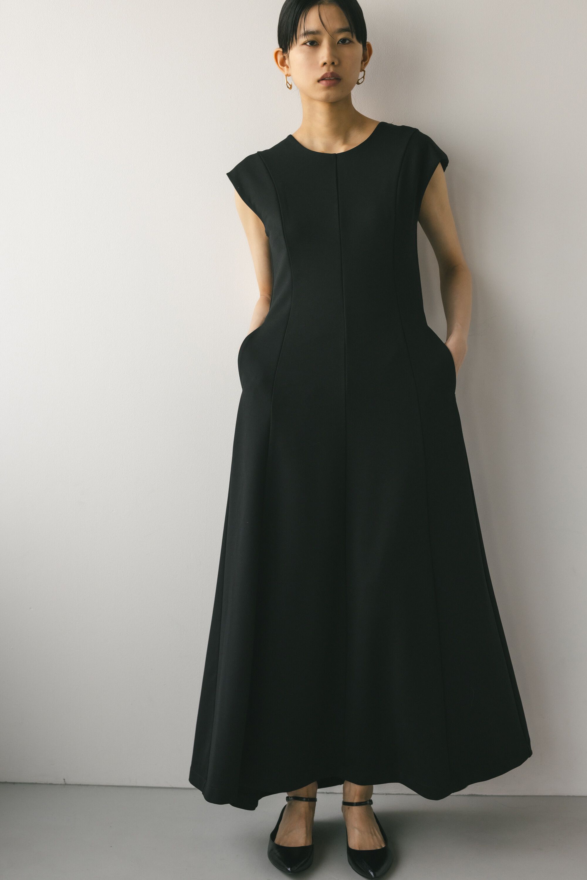 STYLEMIXER「バックオープンショルダーカットワンピース」|ワンピース|