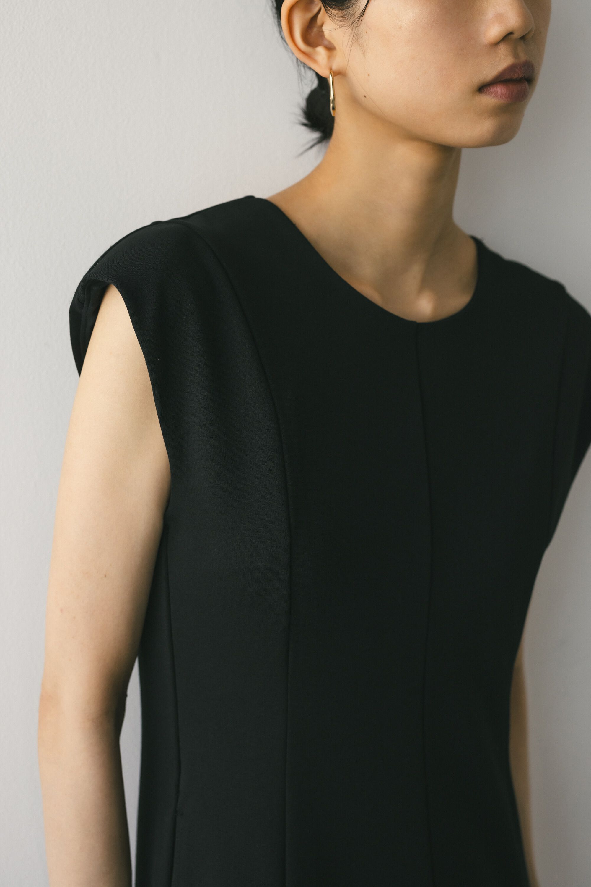 STYLEMIXER「バックオープンショルダーカットワンピース」|ワンピース|