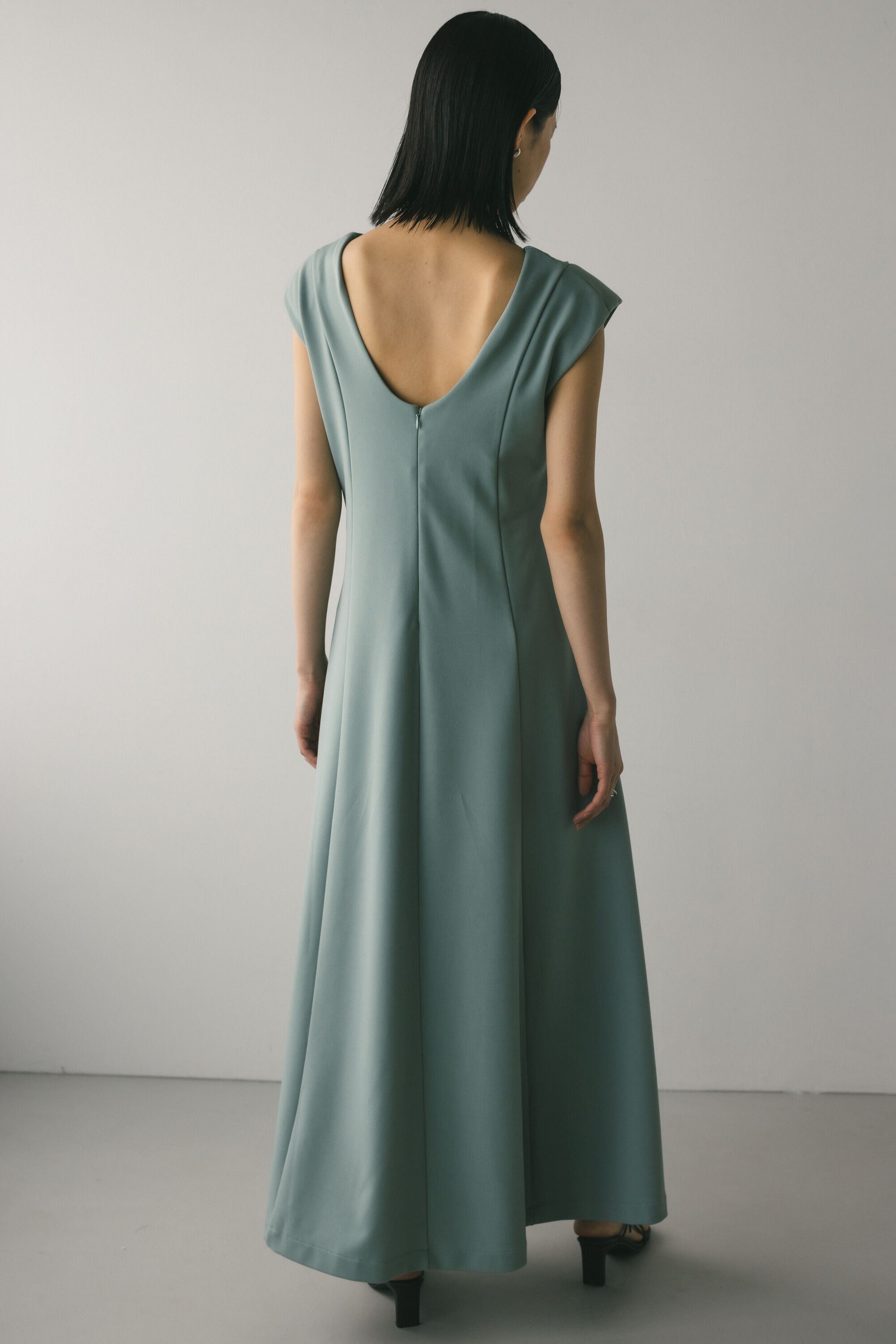 STYLEMIXER「バックオープンショルダーカットワンピース」|ワンピース|