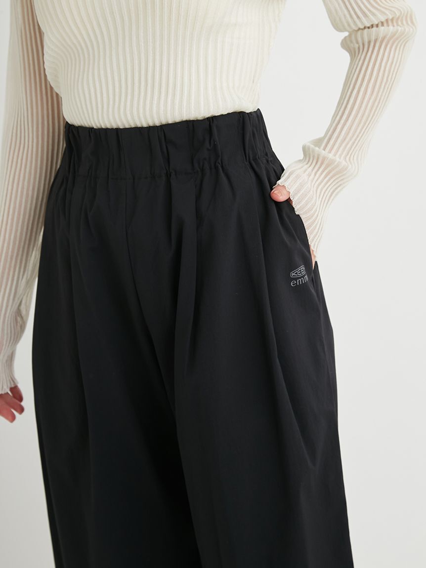KEEN「【emmi&times;KEEN】GATHER TUCK PANTS」|チノ|