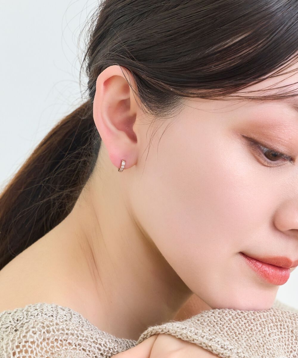 Phoebe「【金属アレルギー対応】ワンタッチビジューフープミニピアス　ローズゴールド/サージカルステンレス」|ピアス|