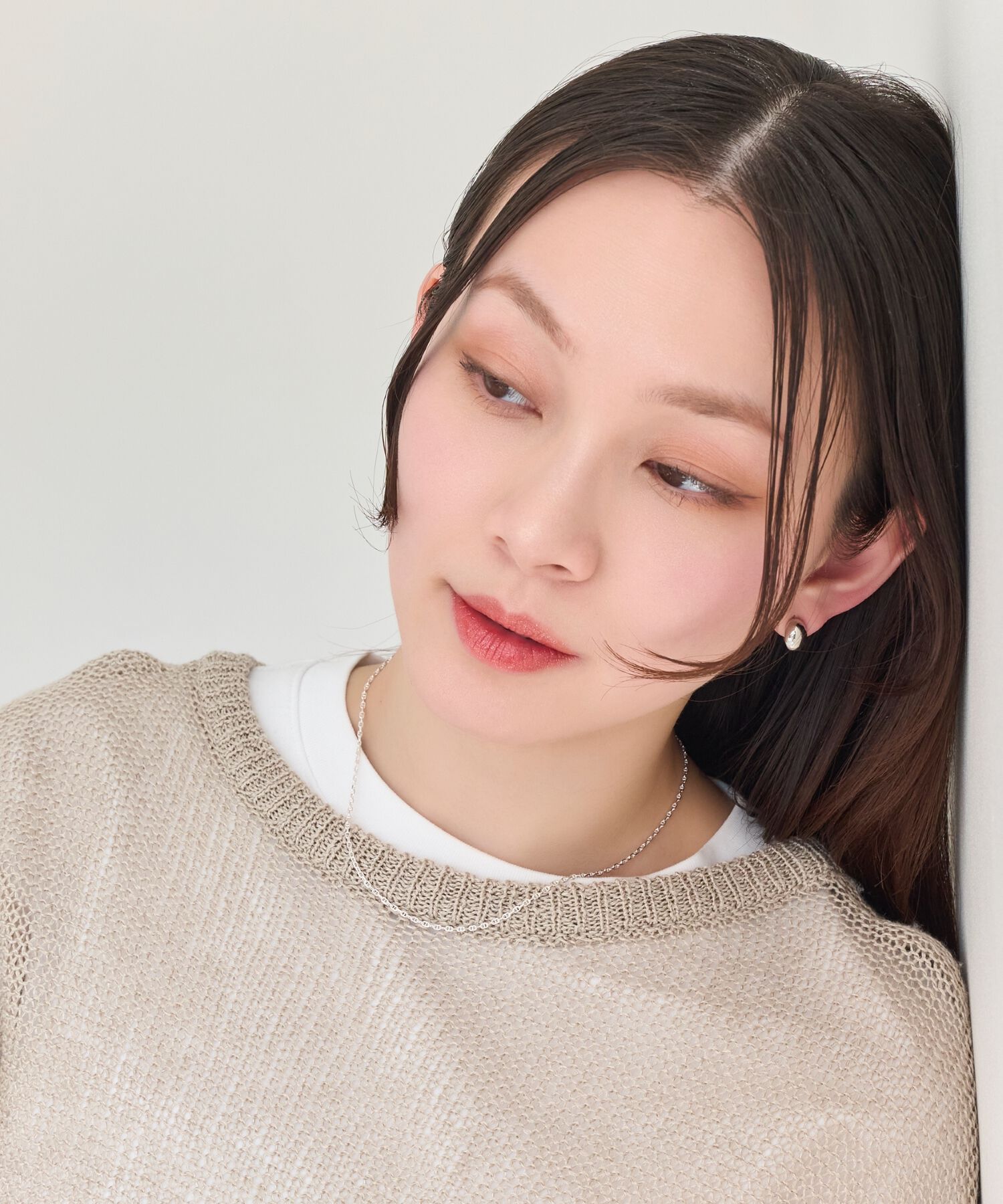 Phoebe「【ピアス見えシリーズ/金属アレルギー対応】オーバルフープスナップイヤリング　シルバー」|イヤリング|