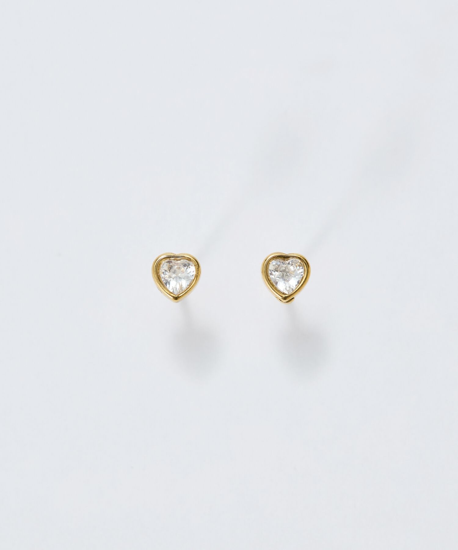 Phoebe「【金属アレルギー対応】ジュエルハートピアス　ゴールド/サージカルステンレス」|ピアス|