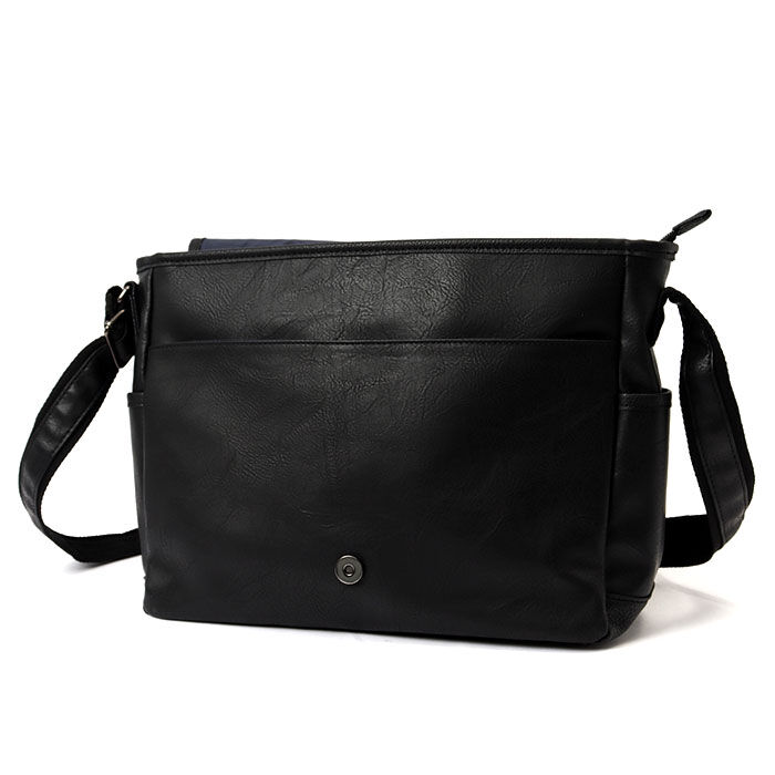 BACKYARD FAMILY「Lee ショルダーバッグ リー 320-3104 通販 ショルダーバック メッセンジャーバッグ」|ショルダー・メッセンジャー|