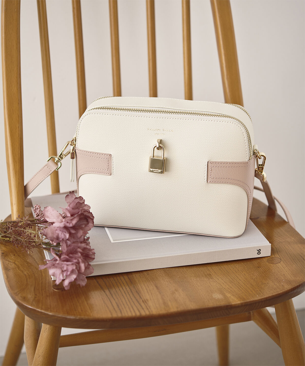 Samantha Thavasa「バイカラースクエアショルダーバッグ」|ショルダー・メッセンジャー|