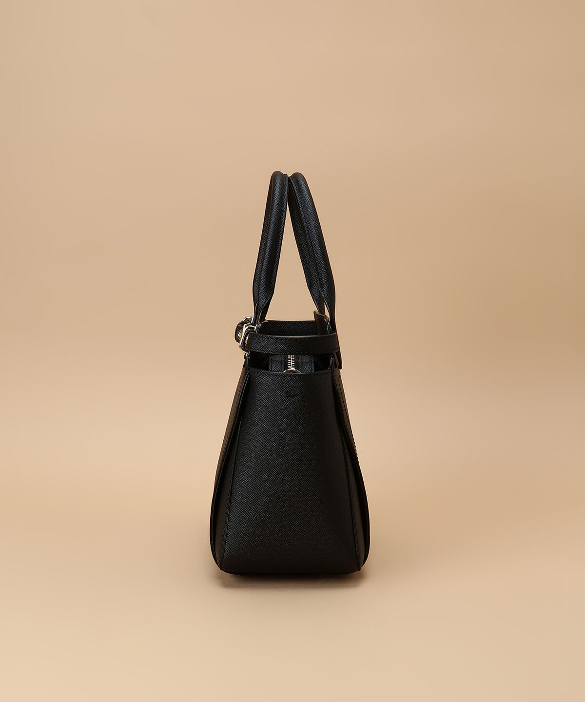 Samantha Thavasa「ベルトデザイン ハンドバッグ」|ハンドバッグ|