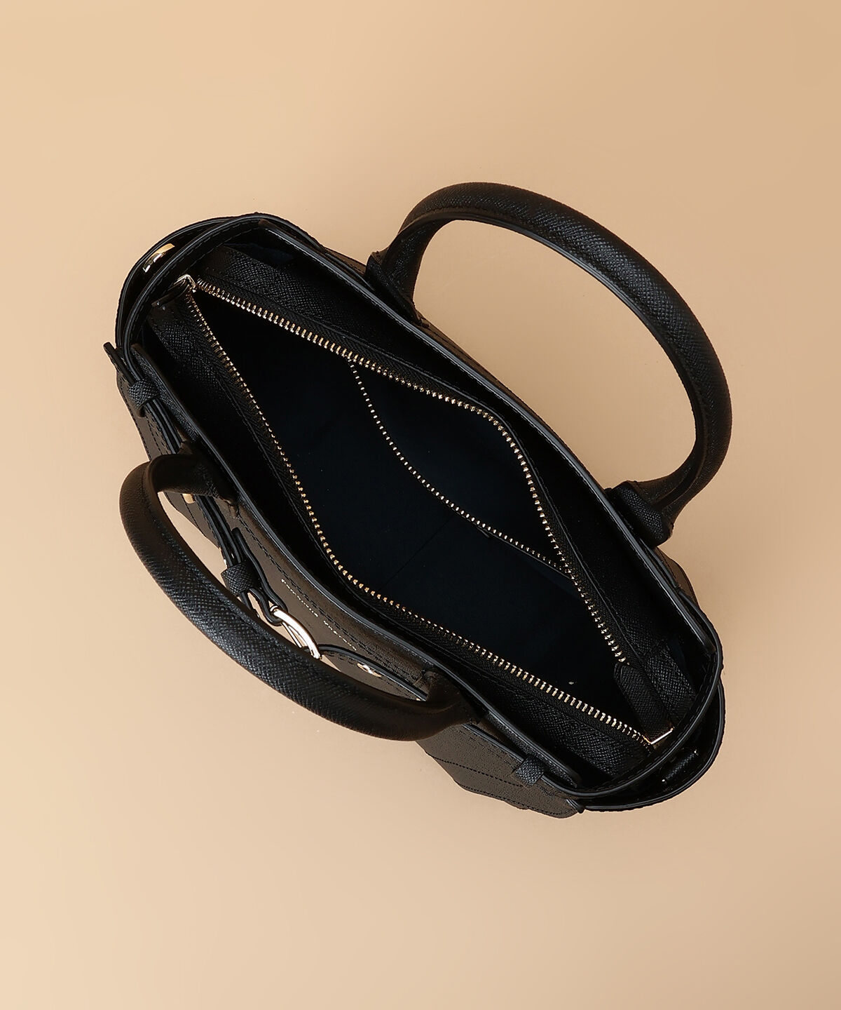 Samantha Thavasa「ベルトデザイン ハンドバッグ」|ハンドバッグ|