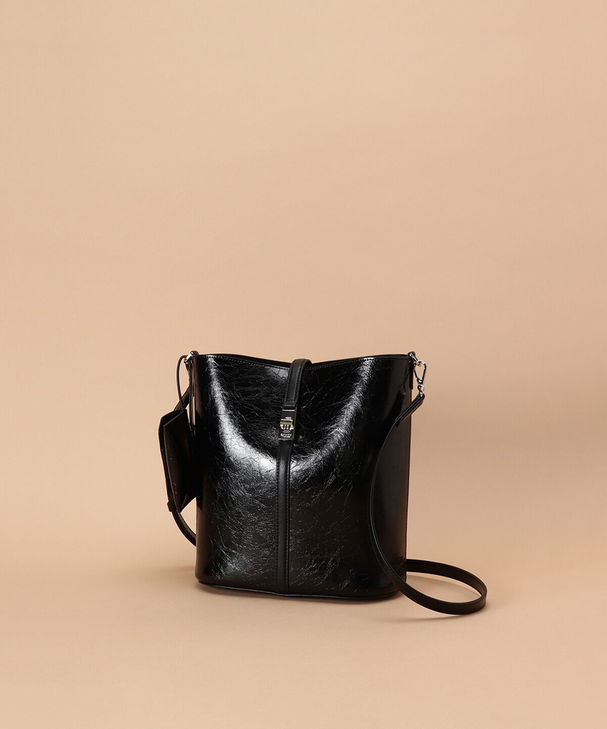 Samantha Thavasa「クラックレザーバケットバッグ」|ハンドバッグ|