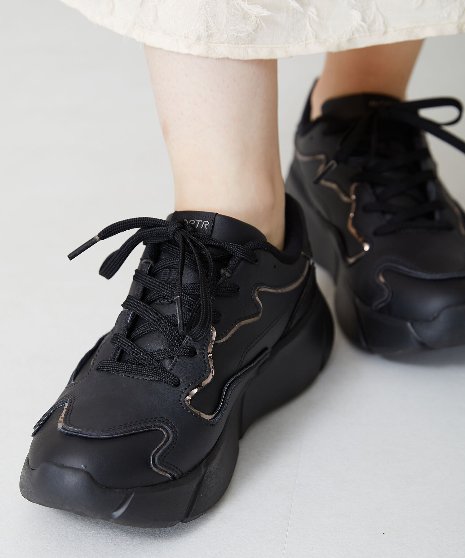 ORiental TRaffic「【トレンド】メタリックライン厚底スニーカー/OT3727」|スニーカー|