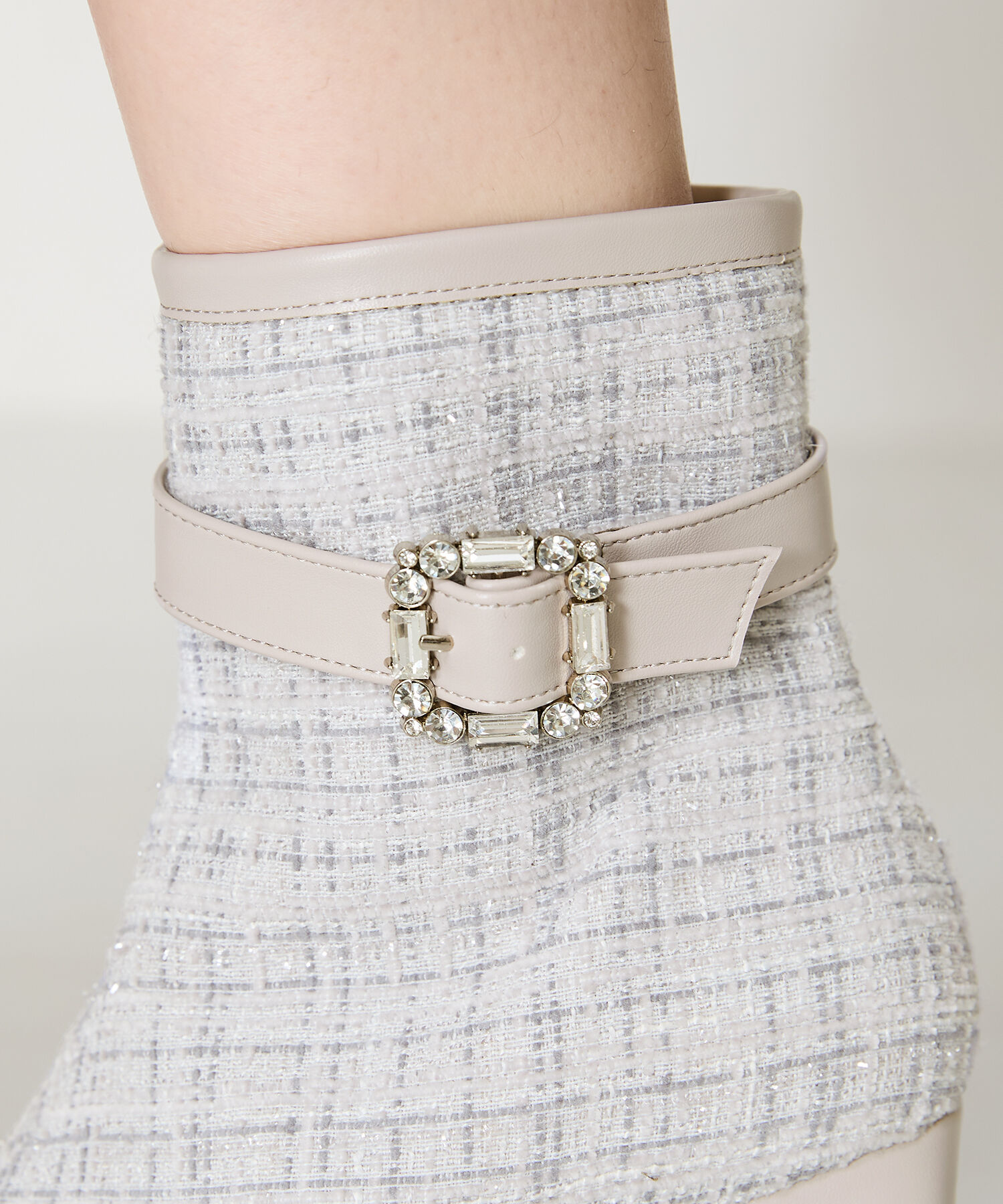 ORiental TRaffic「●2024秋冬新作●ビジューバックルツイードヒールブーツ/41419」|ショートブーツ|