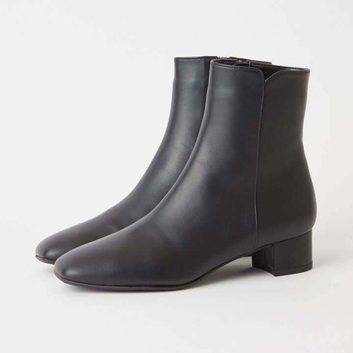 ダイアナウェルフィット「オールウェザー対応ショートブーツ　RN63685」|ショートブーツ|