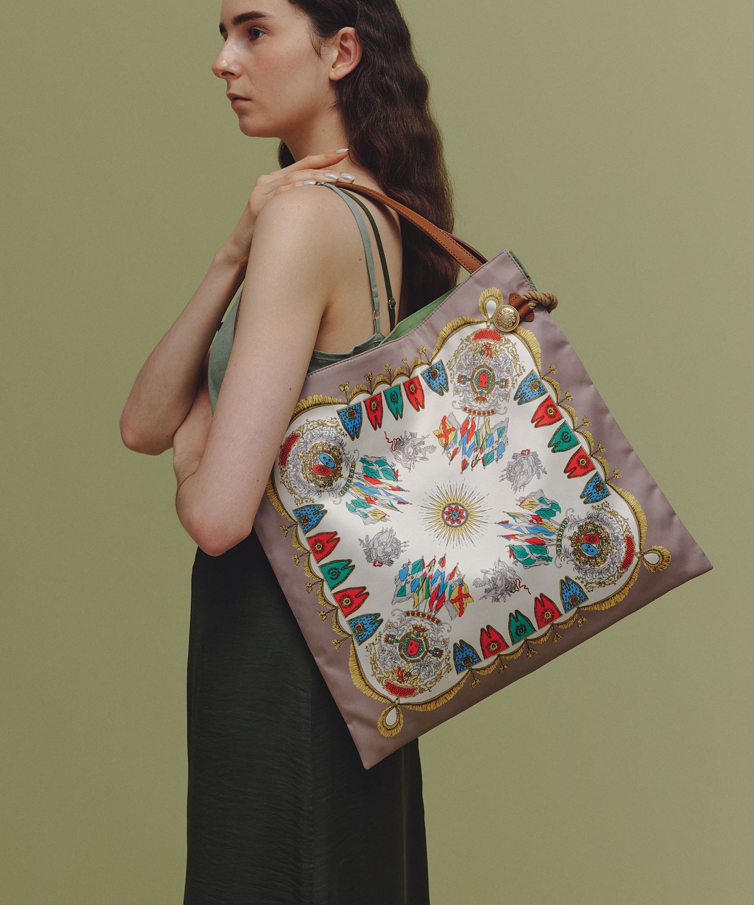 TOPKAPI TREASURE「【TREASURE TOPKAPI】 【アーカイブ】マイルドサテン スカーフ パネル柄 トートバッグ 2023」|トートバッグ|