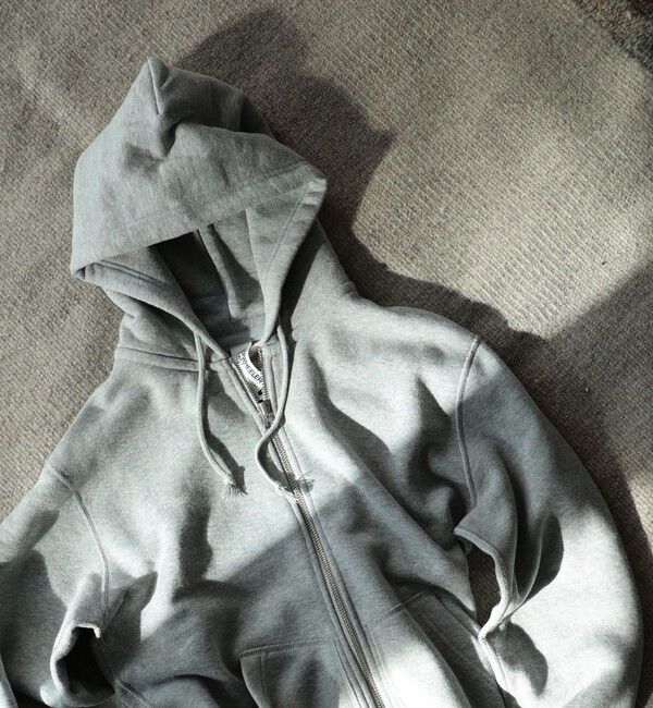 BEAMS PLUS「LOOPWHEELER / 別注 Slim Zip Sweat Hoody」|スウェット・ジャージ|H.GRY