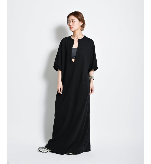  「KEY NECK COTTON DRESS：ワンピース」|ワンピース|